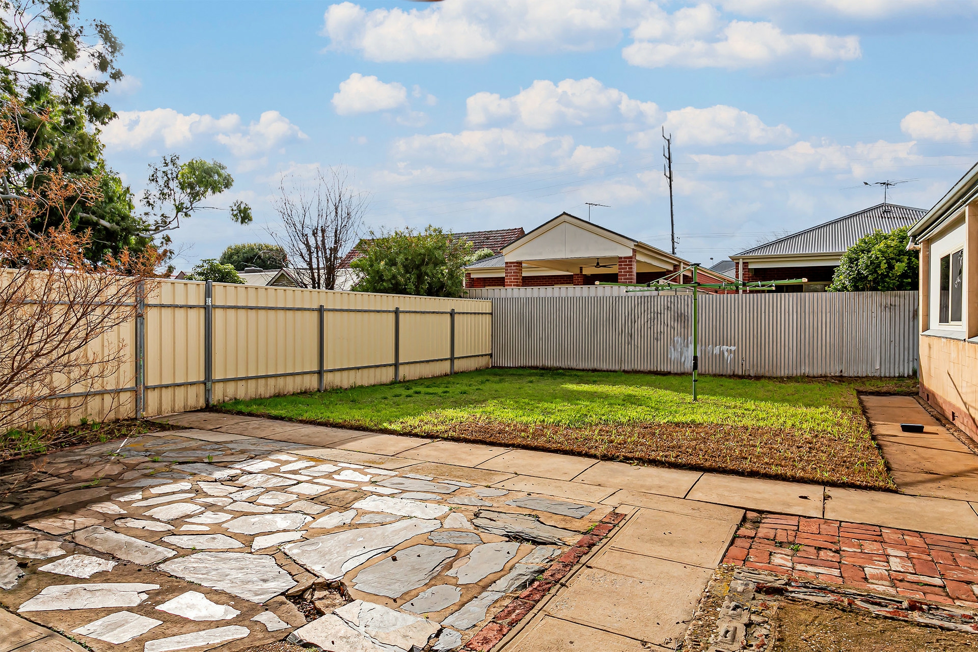 1 Hinton Street, UNDERDALE