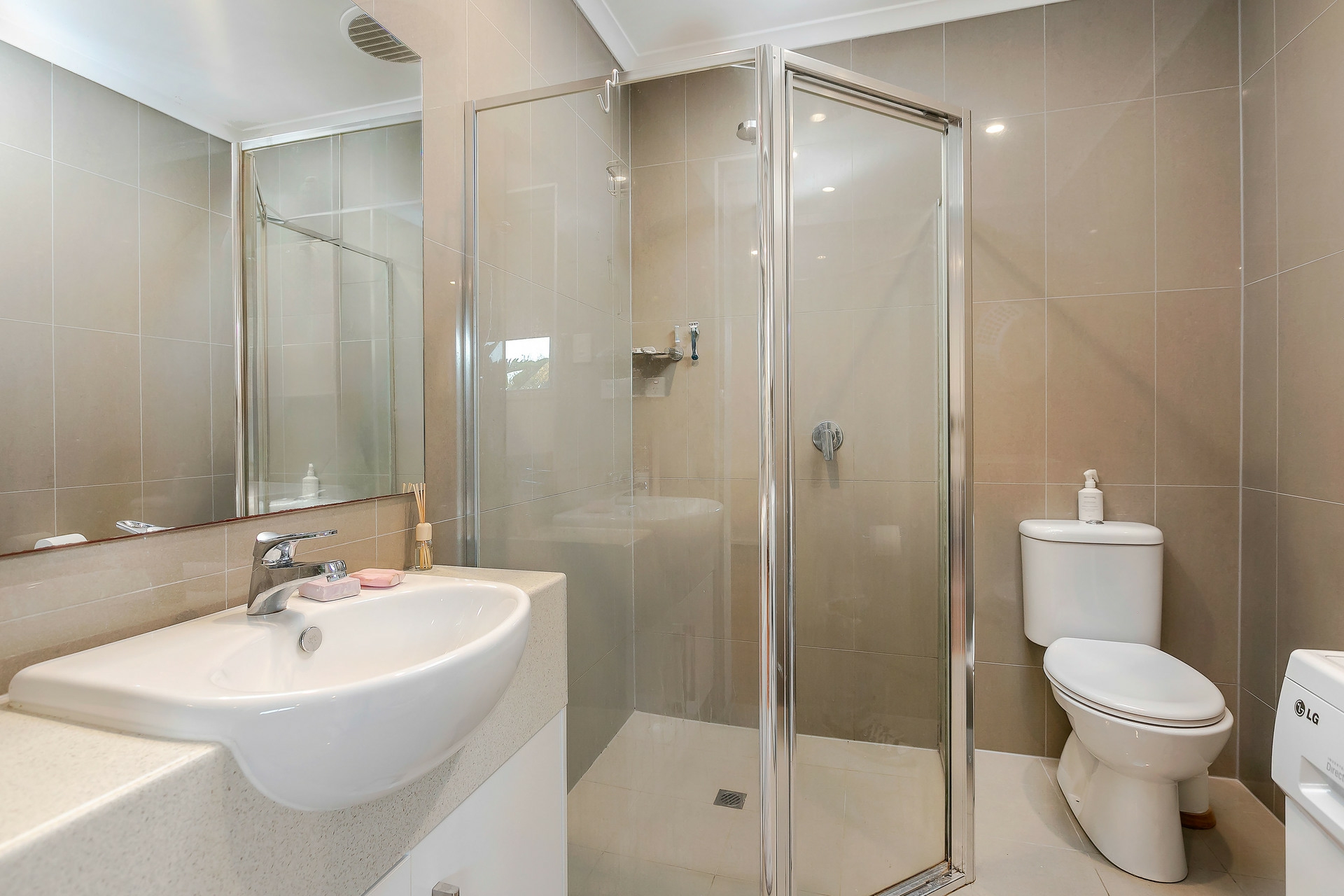 2/54A Braund Road, PROSPECT