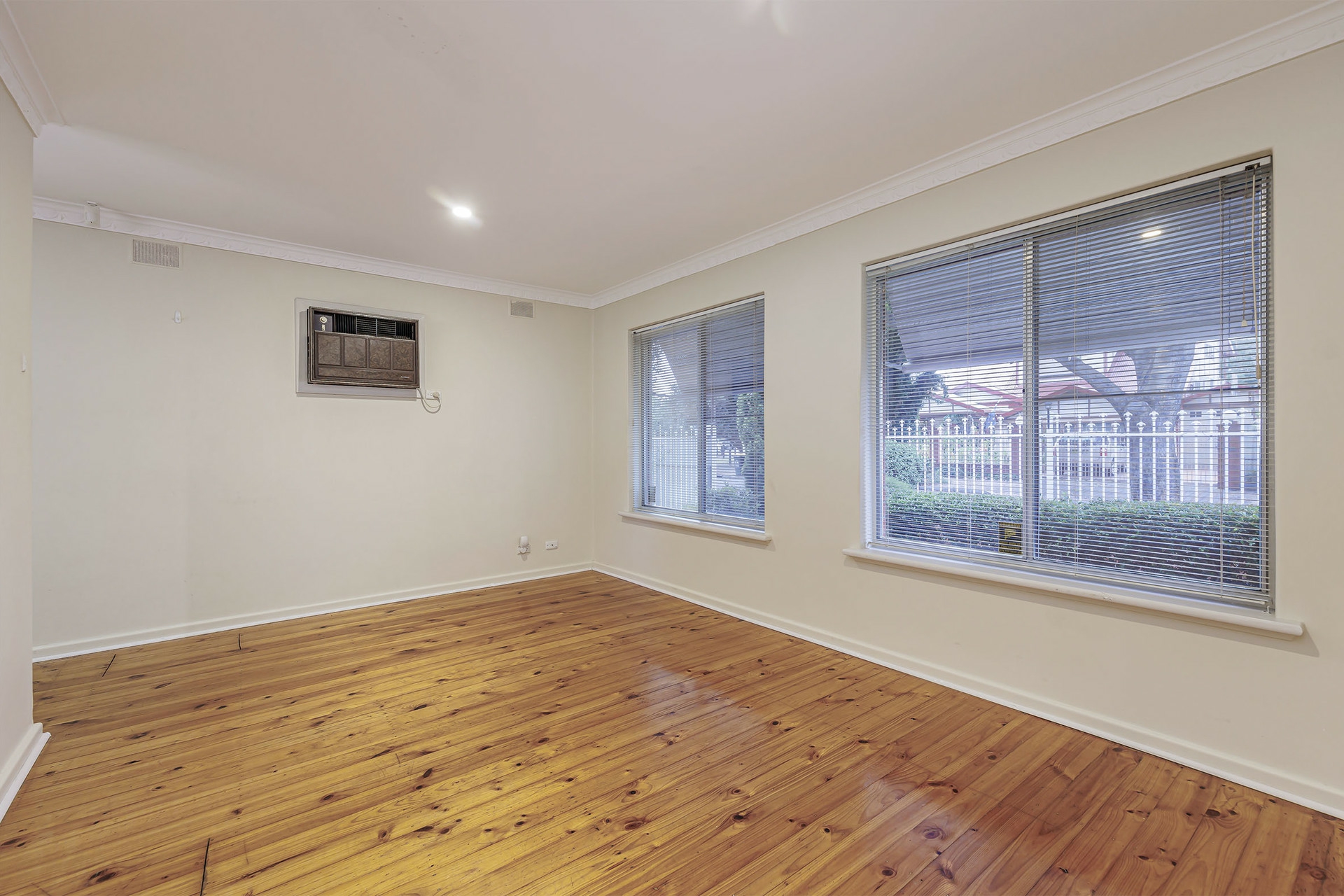 2 Fielding Crescent Clarence Park SA Property Details LJ Hooker