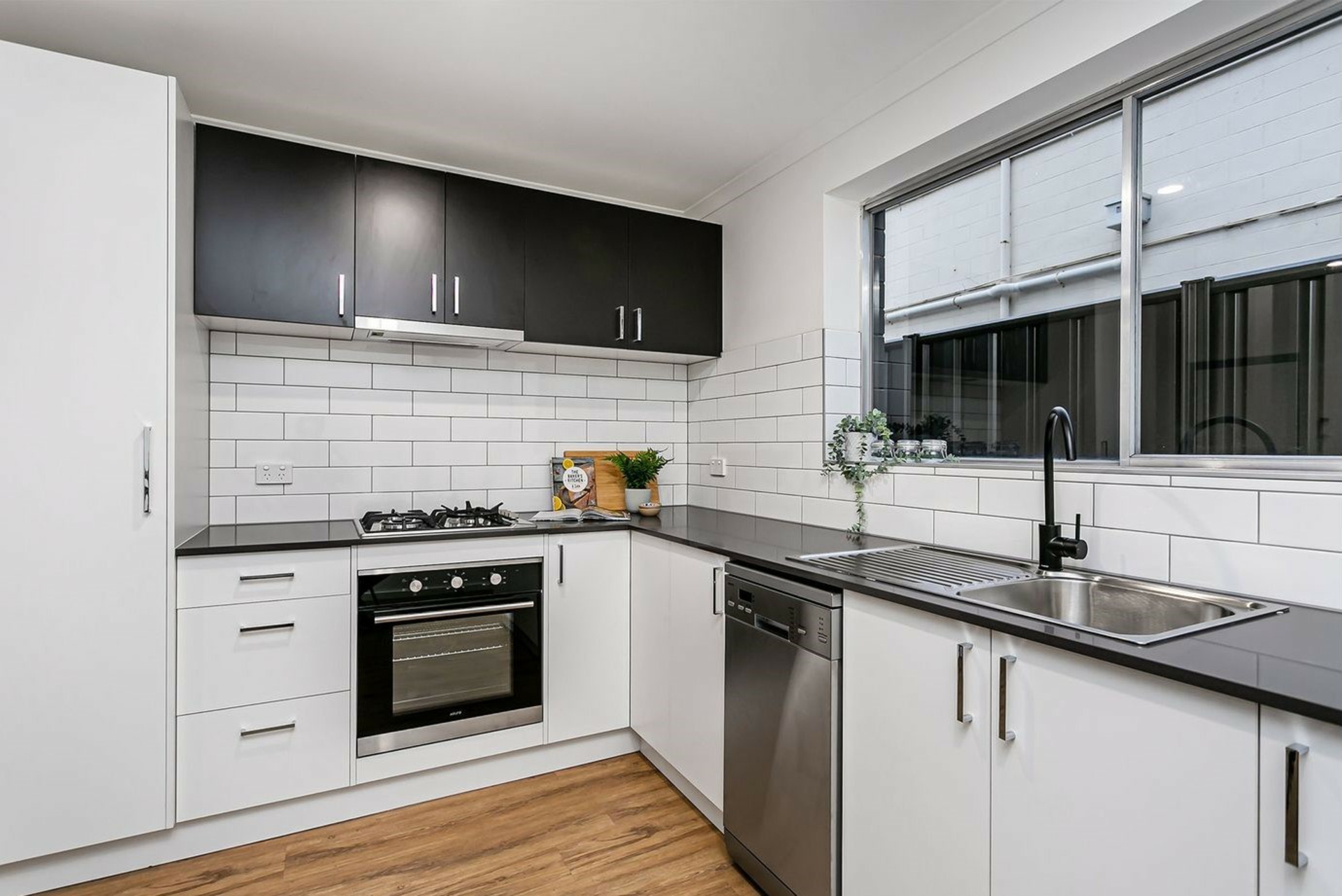 10/1A Stephens Avenue, TORRENSVILLE