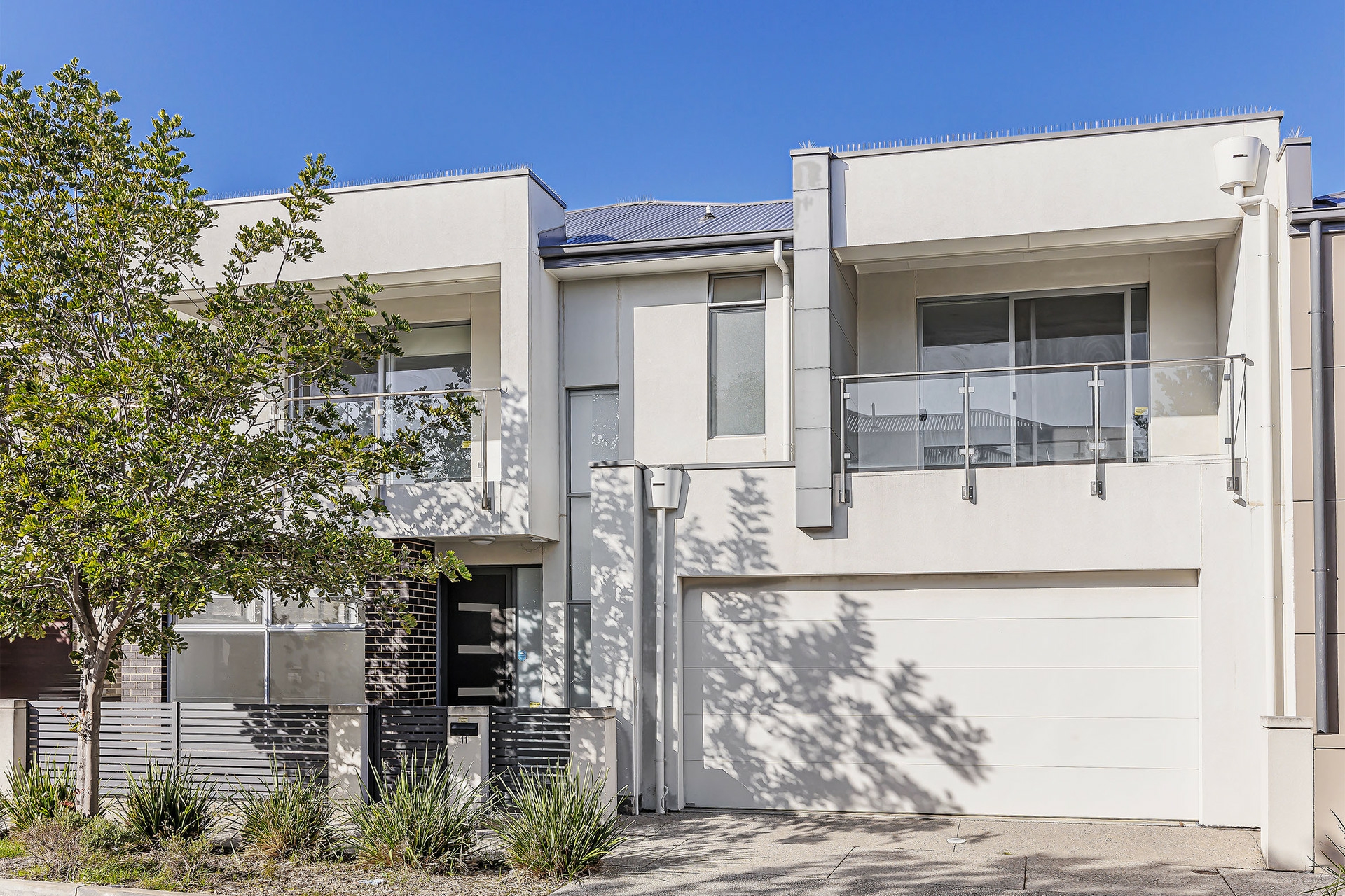 11 Broadstock Street, LIGHTSVIEW