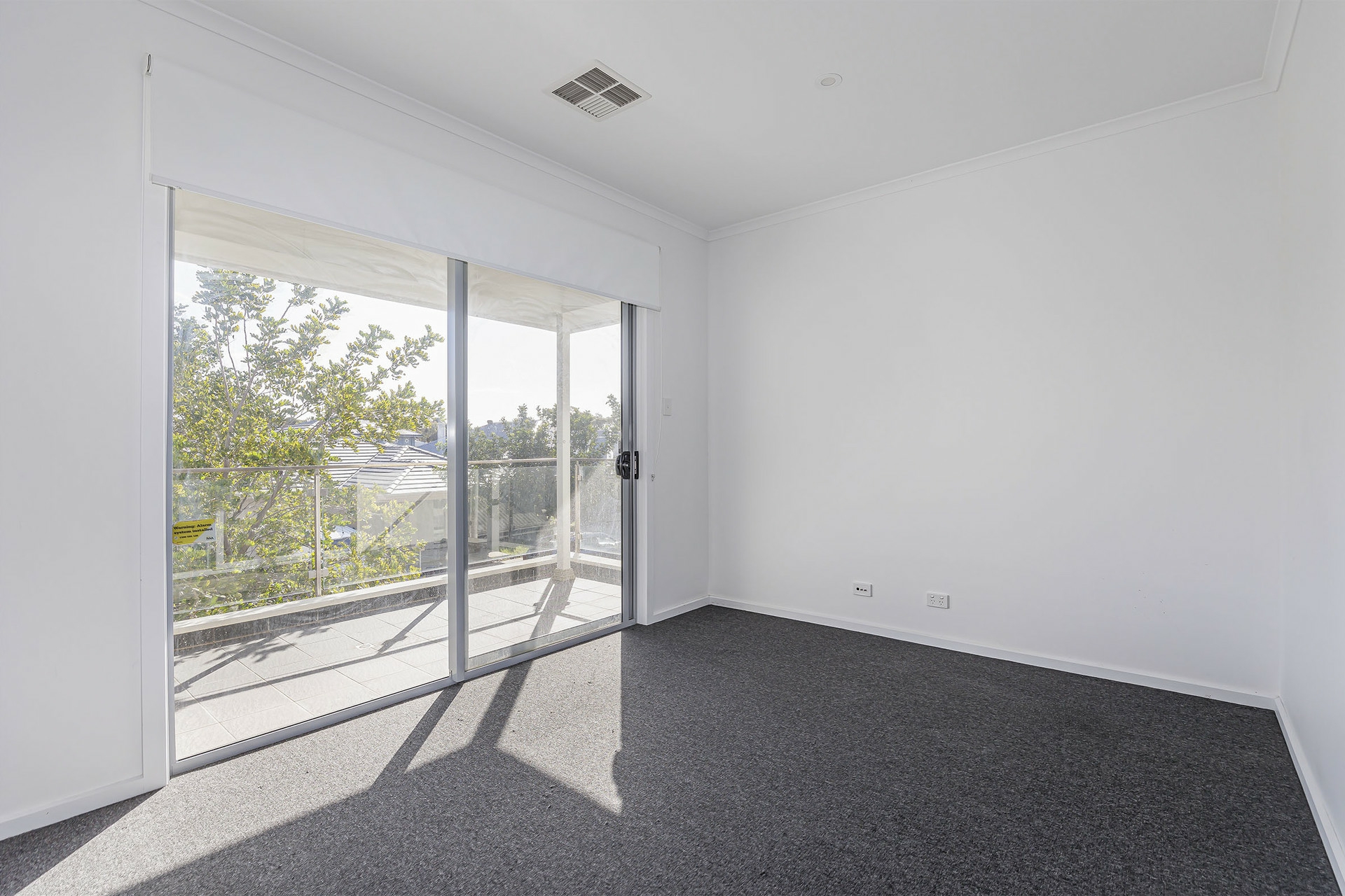 11 Broadstock Street, LIGHTSVIEW