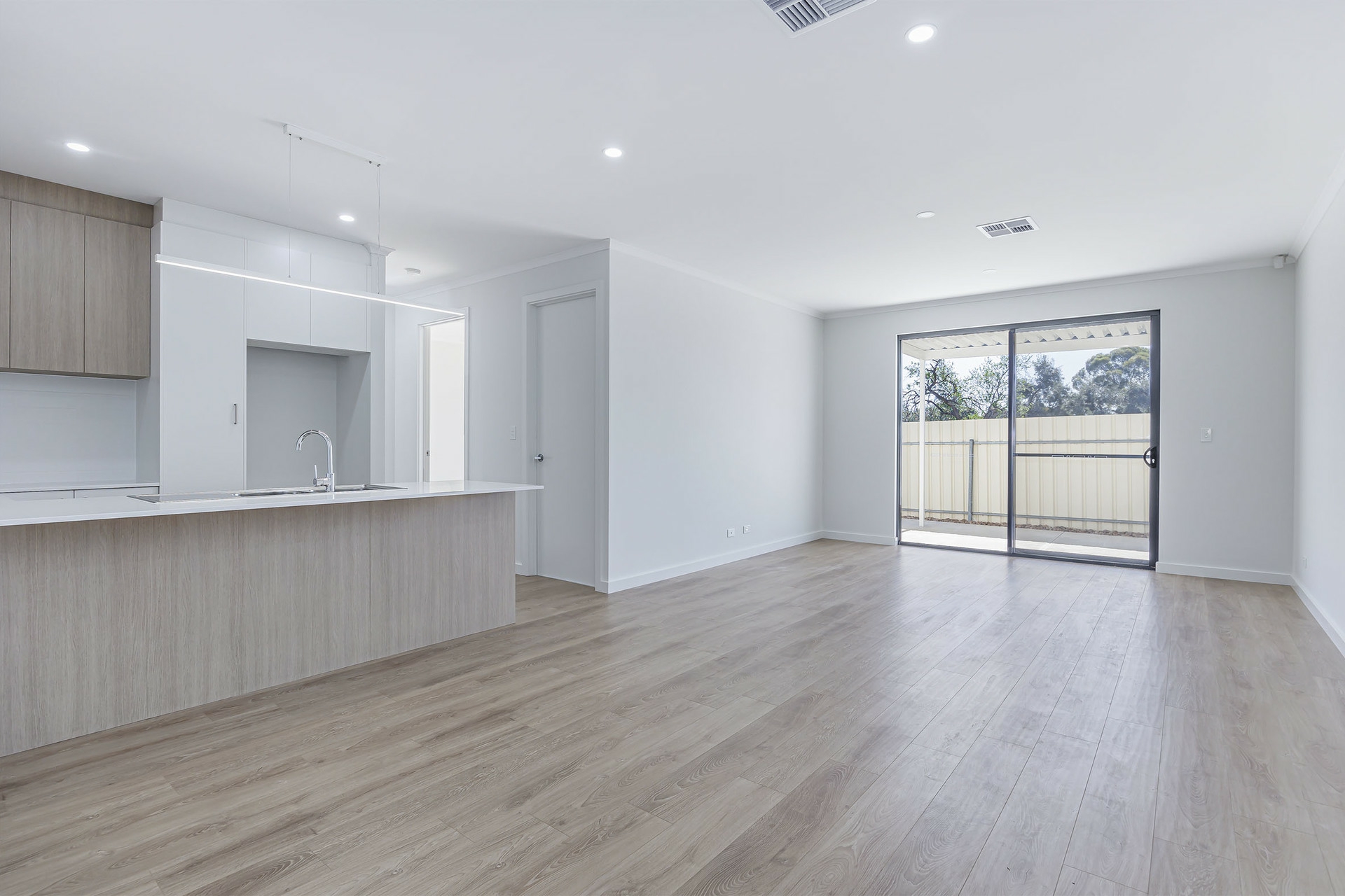 DW 3/5 Breamore Street, ELIZABETH NORTH