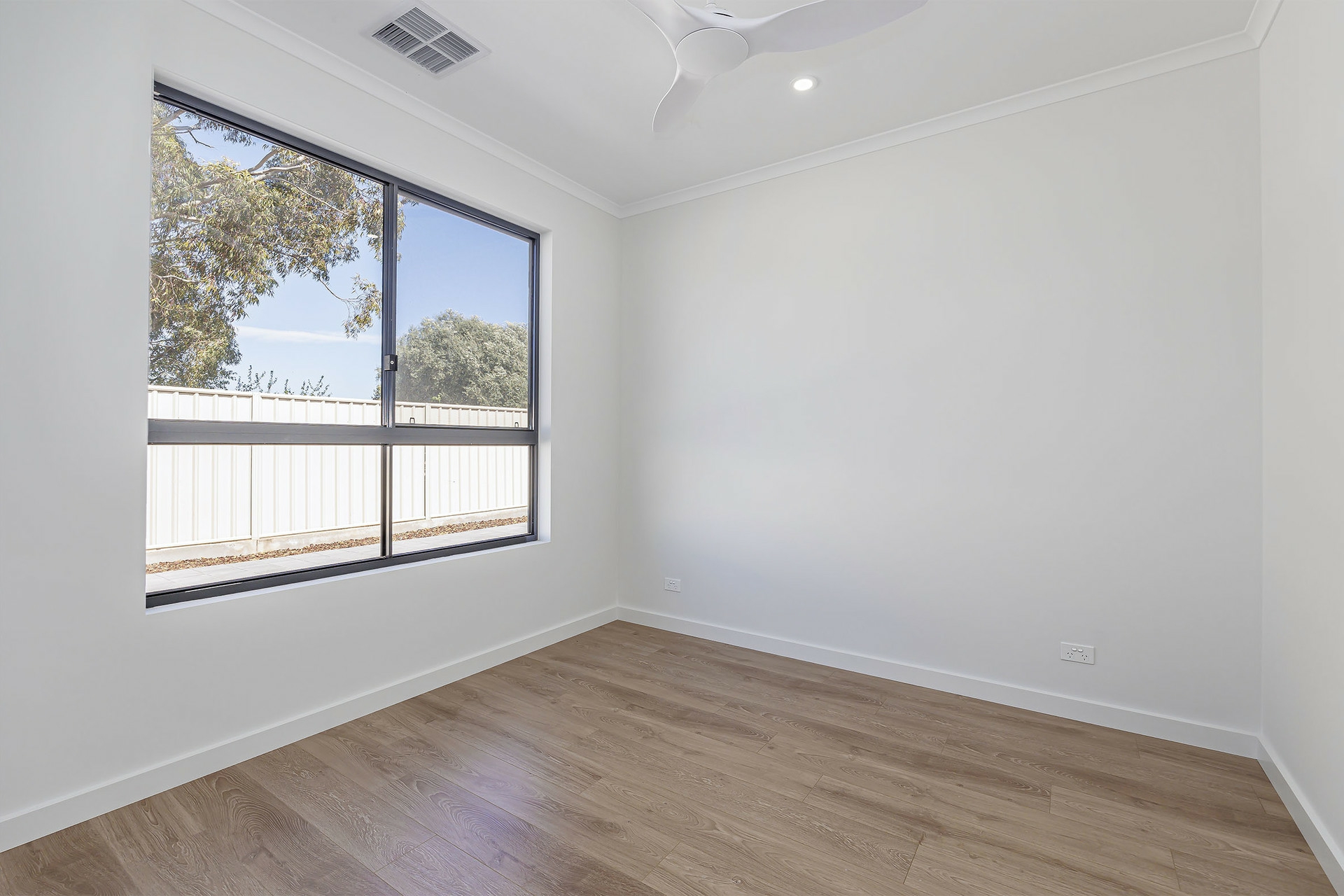 DW 3/5 Breamore Street, ELIZABETH NORTH