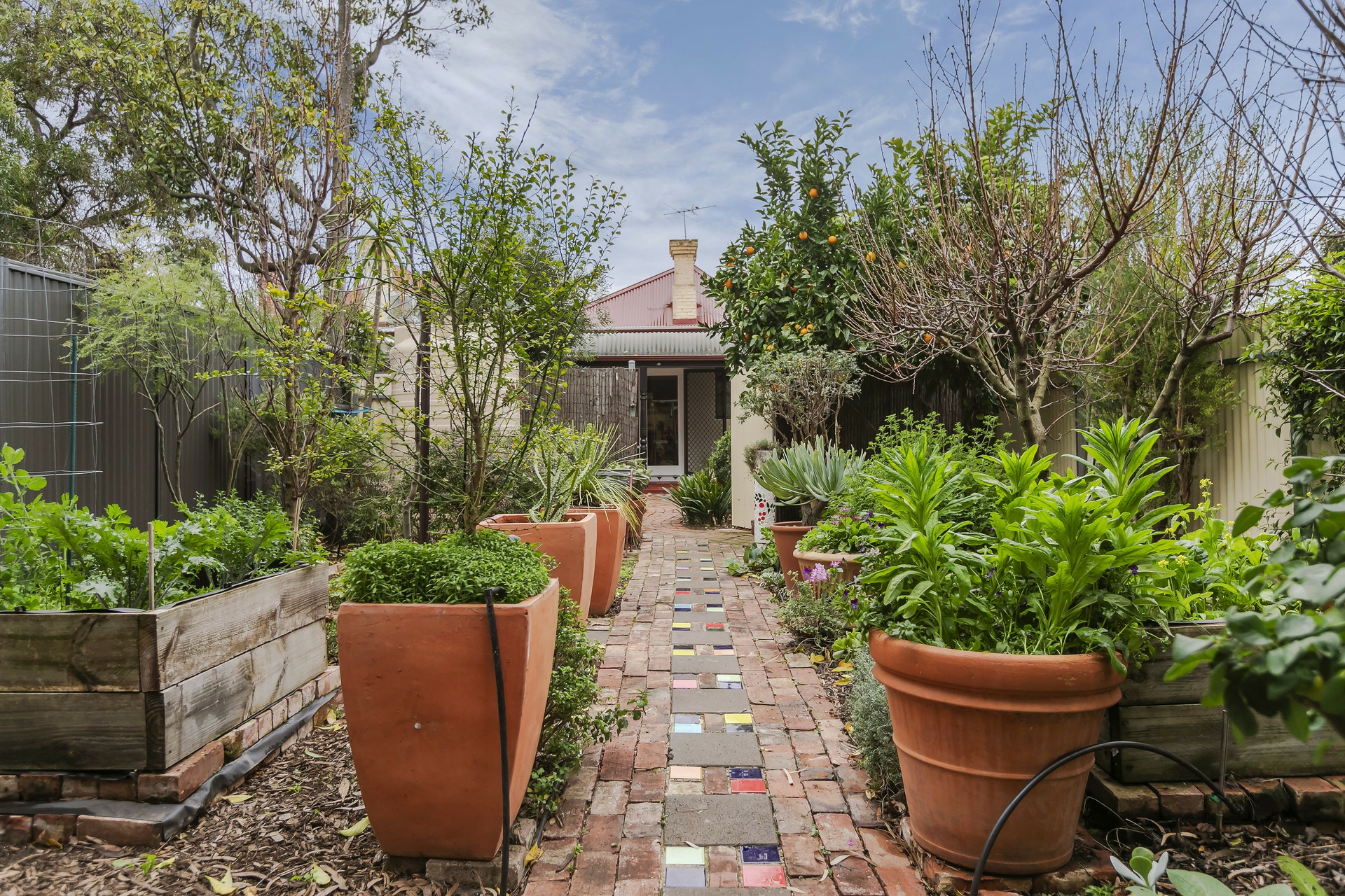 35 King Street, MILE END