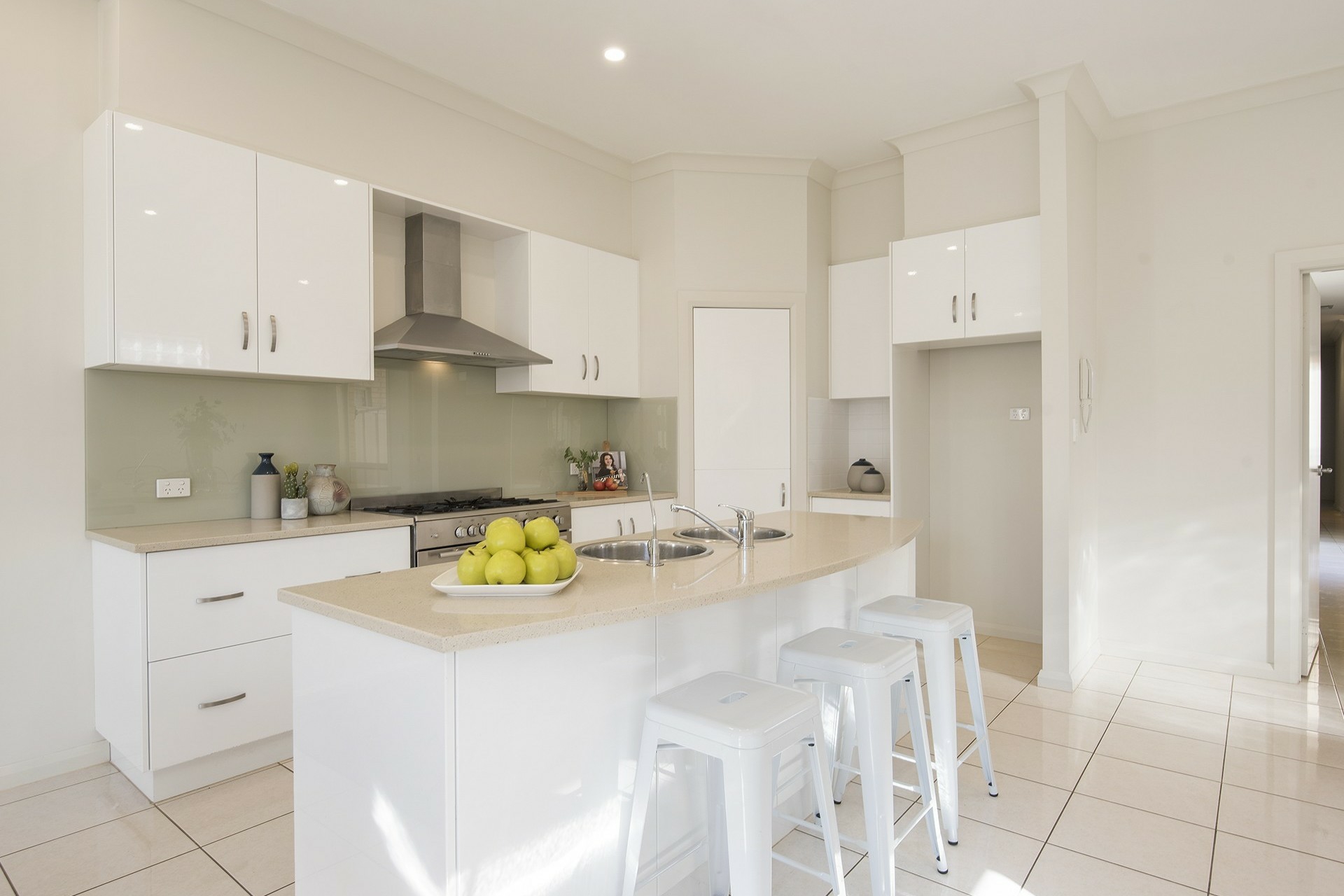 42 Swan Street, GRANGE