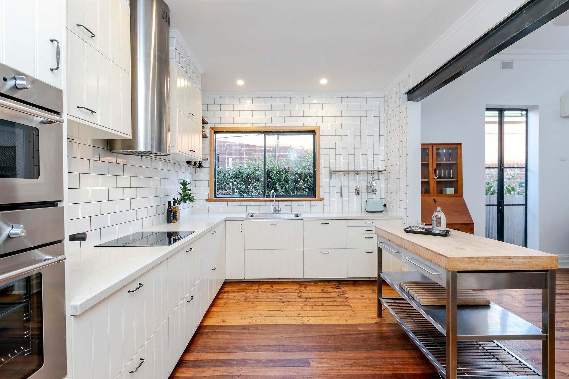 15 Parker Street, MILE END