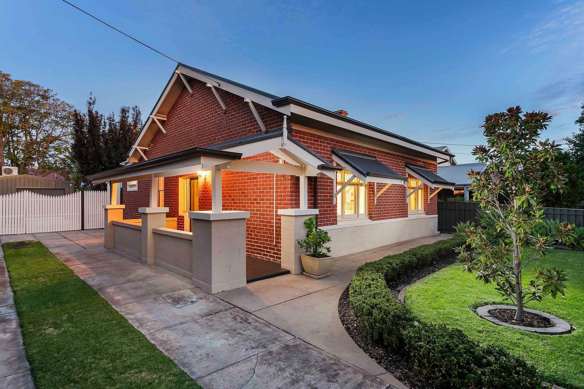 23 Henley Street, MILE END