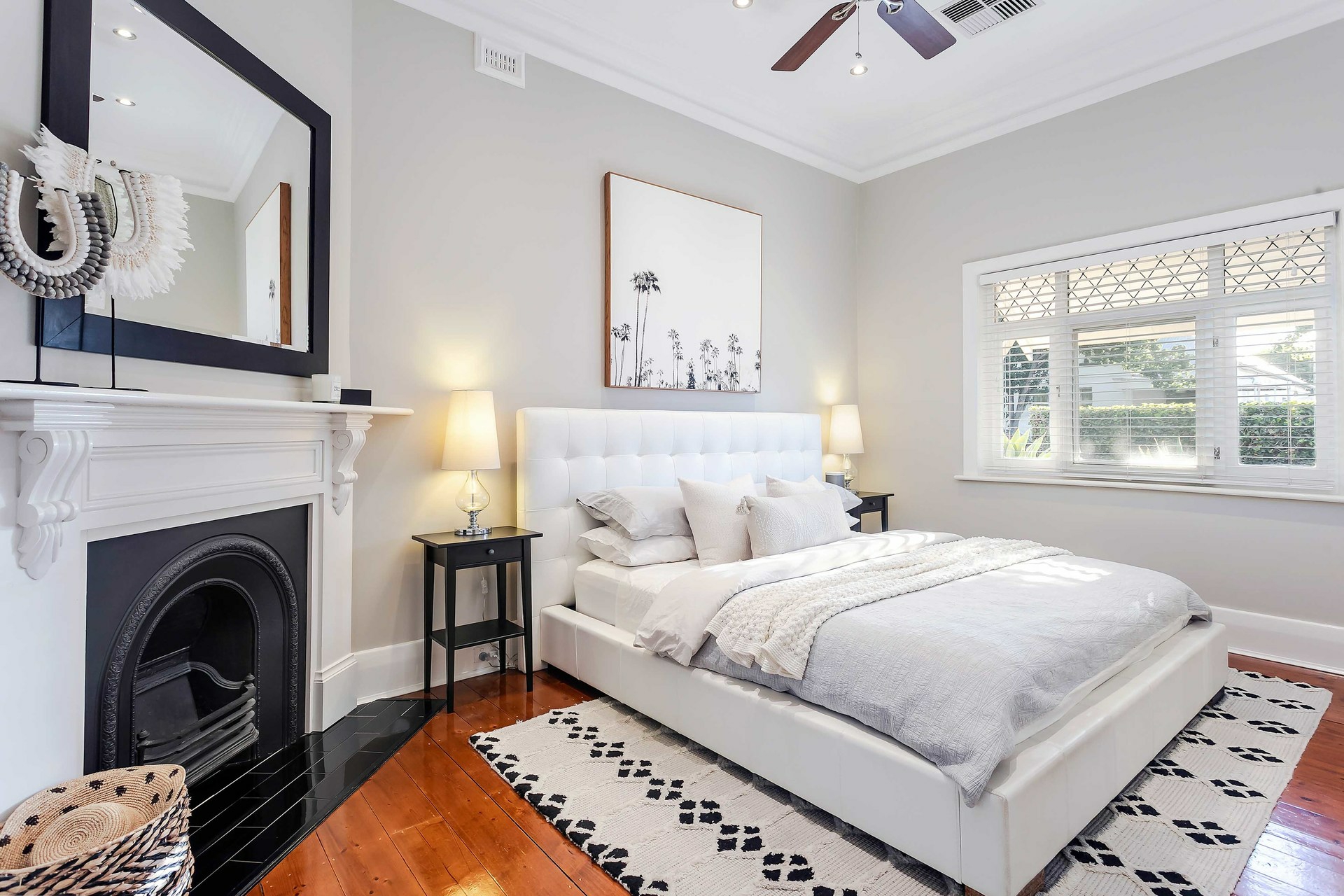 23 Henley Street, MILE END