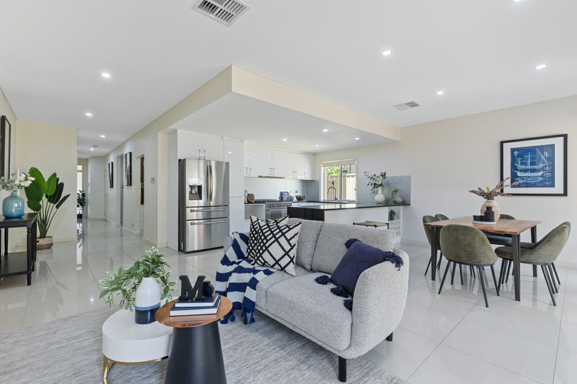 8 St Johns Avenue, RENOWN PARK
