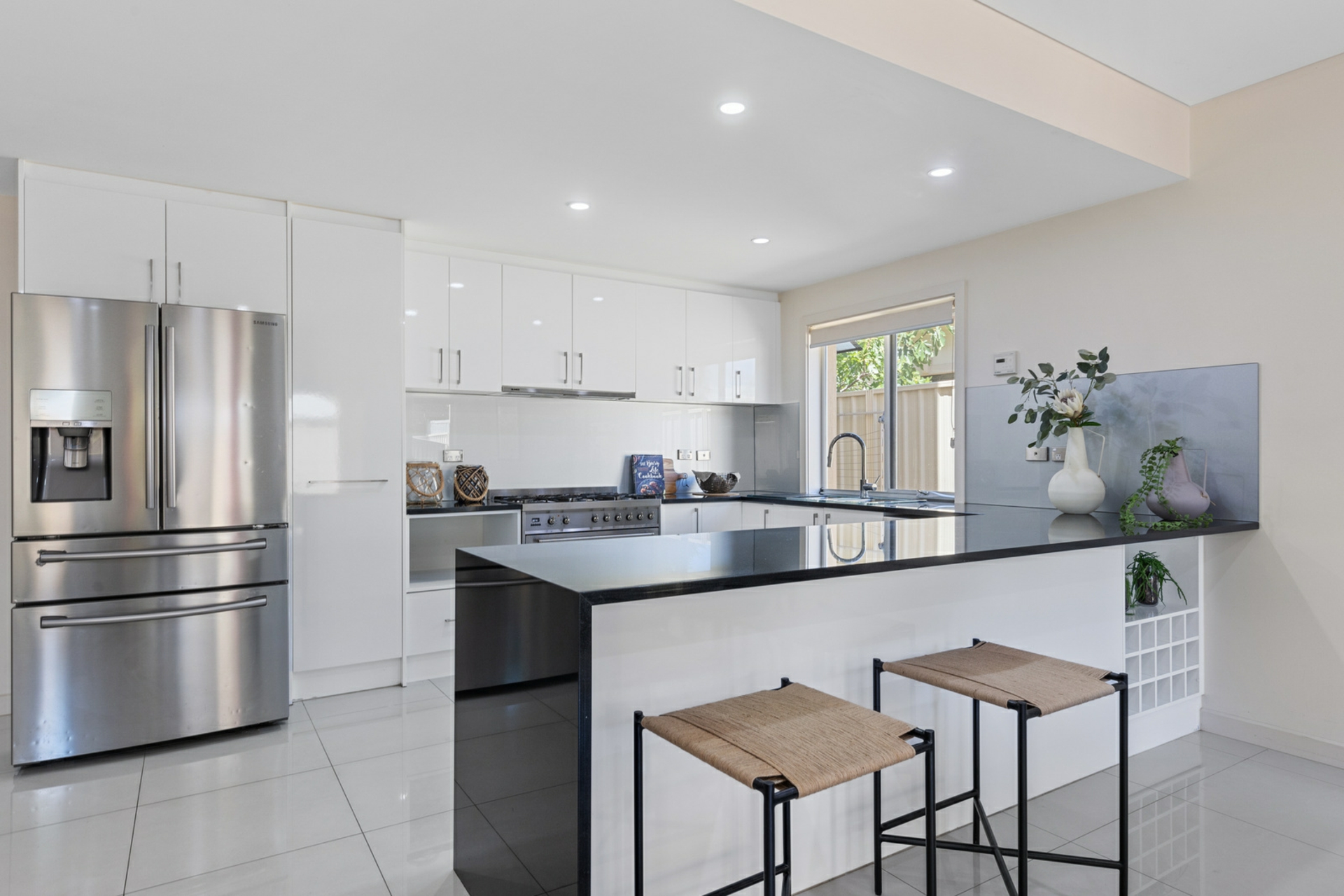 8 St Johns Avenue, RENOWN PARK
