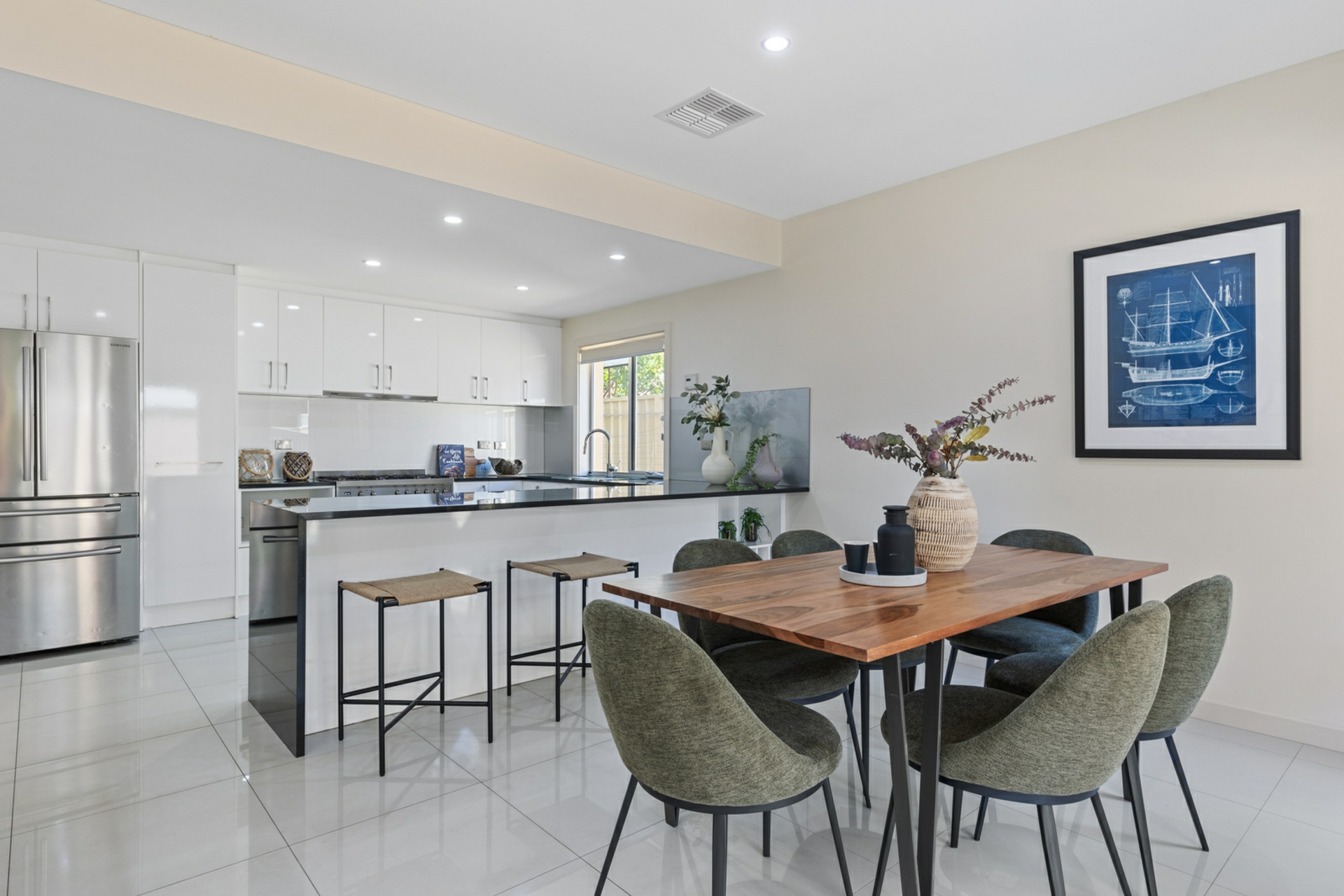 8 St Johns Avenue, RENOWN PARK