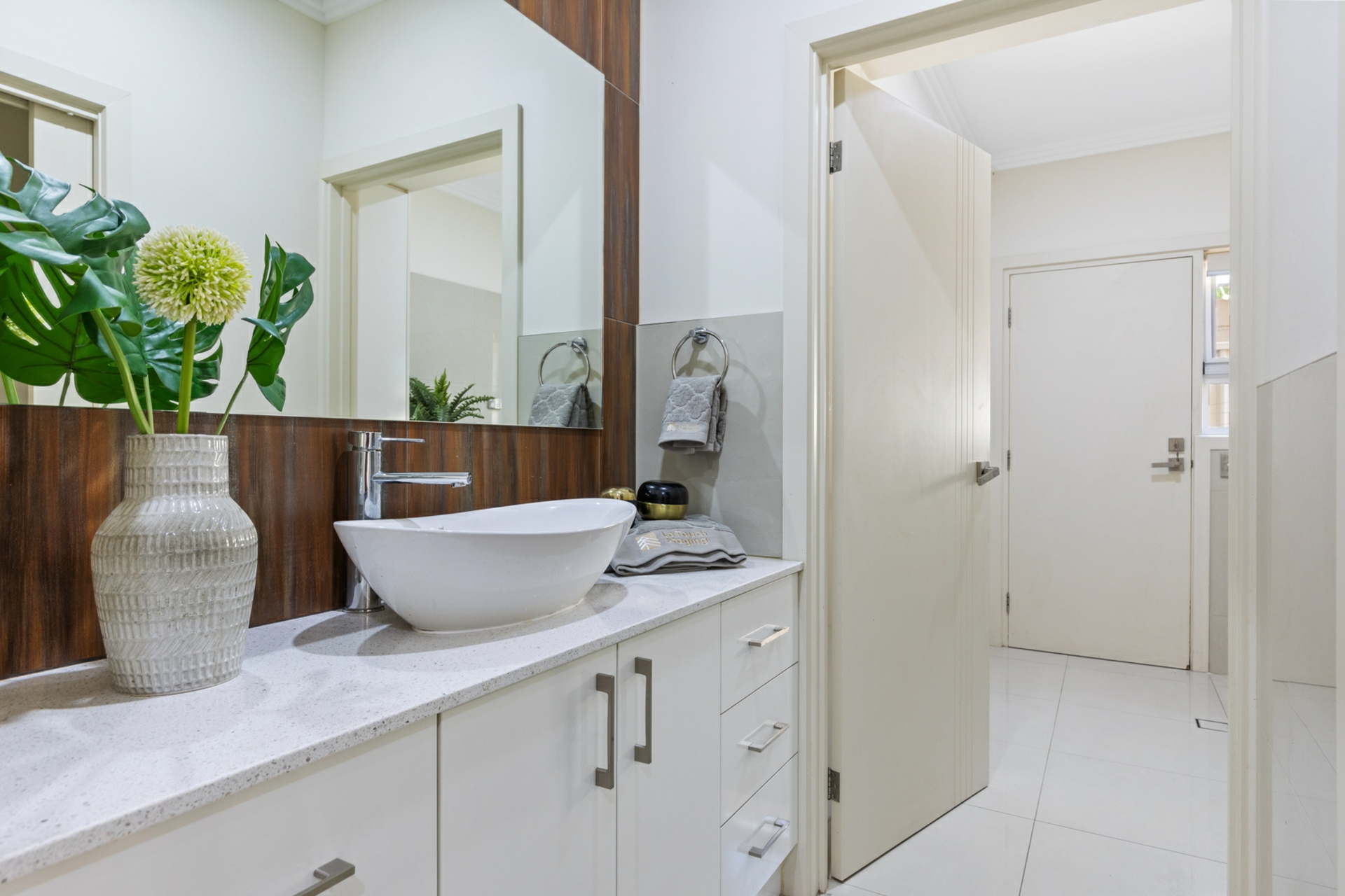 8 St Johns Avenue, RENOWN PARK