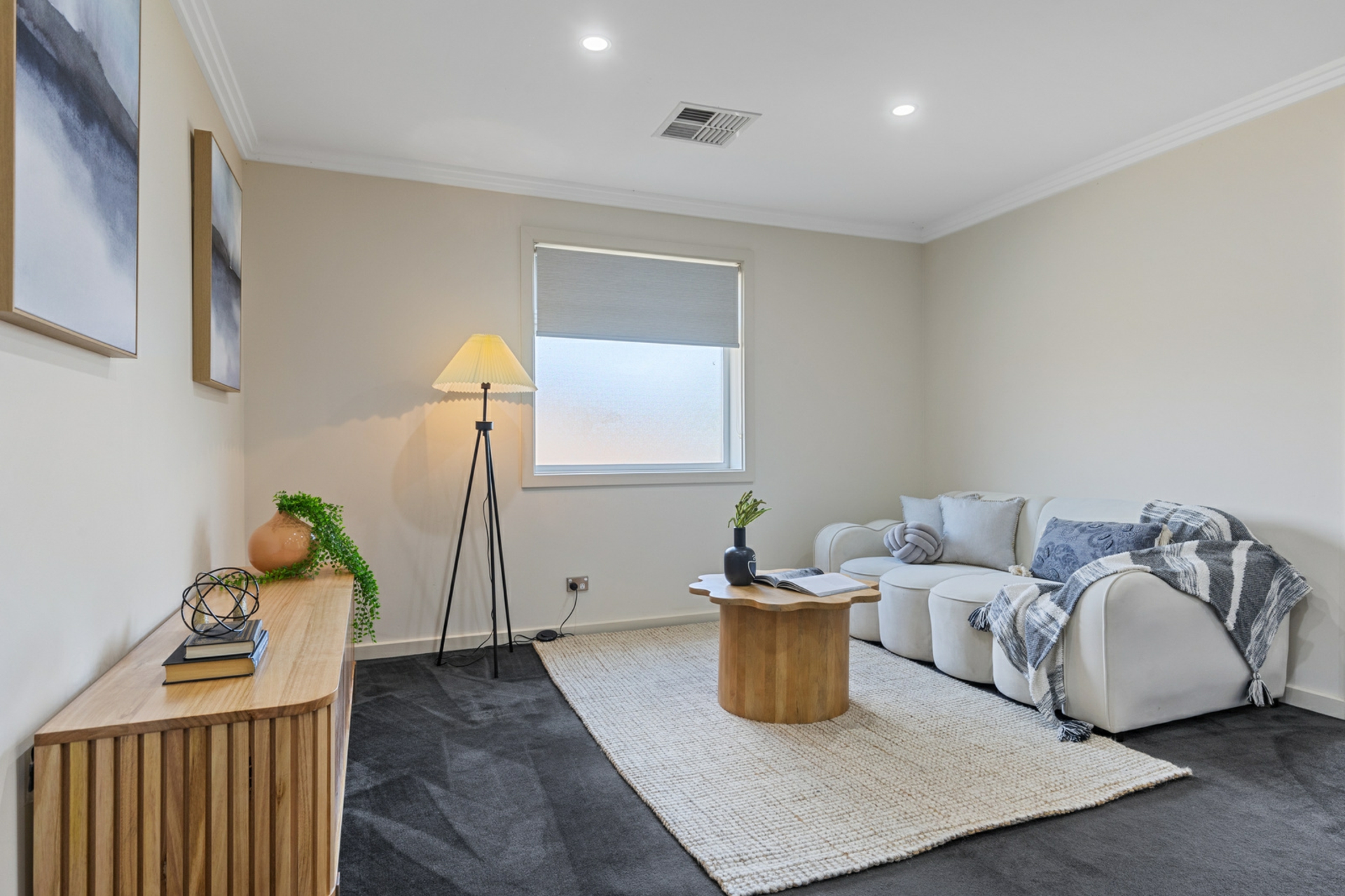 8 St Johns Avenue, RENOWN PARK