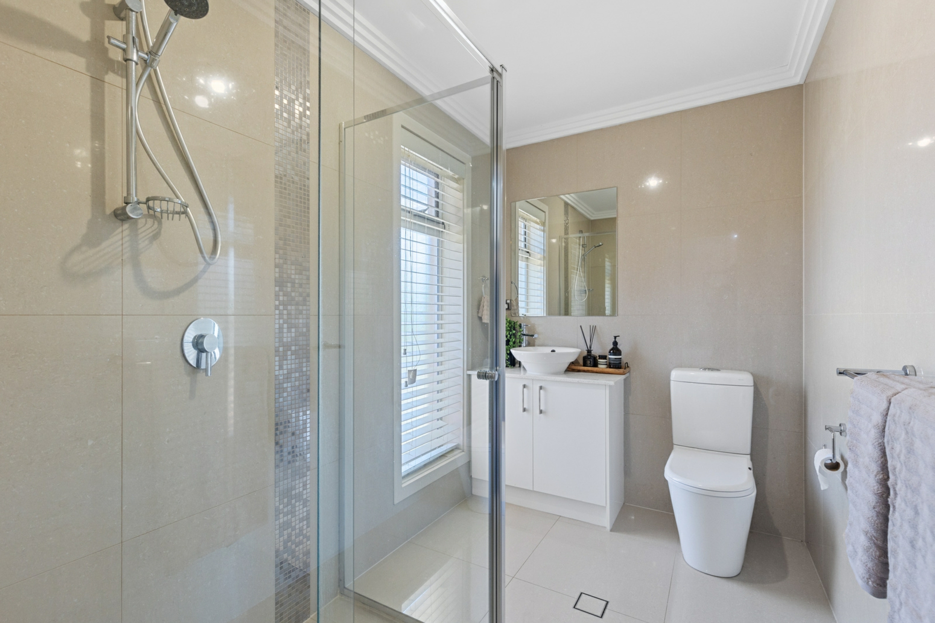 8 St Johns Avenue, RENOWN PARK