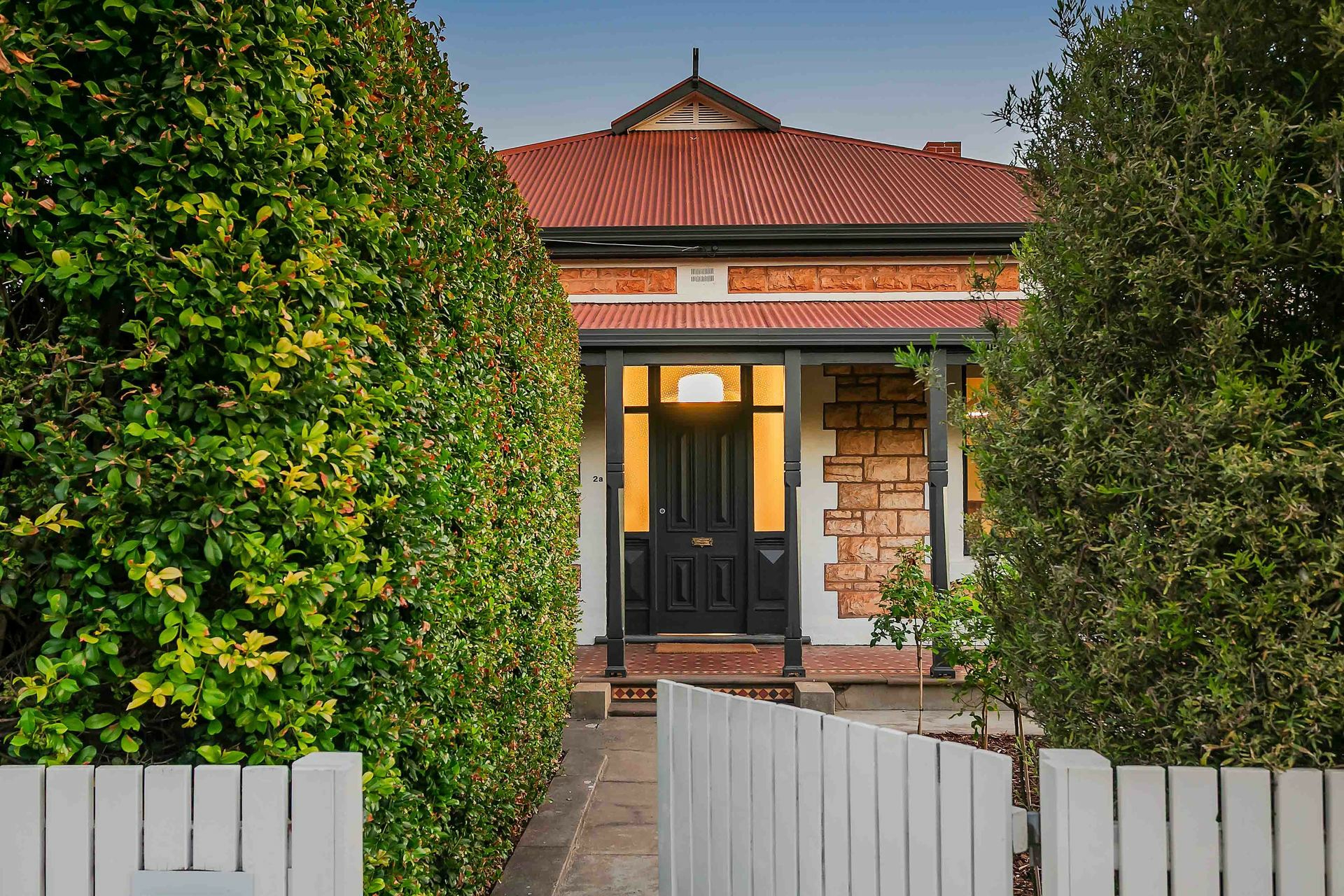 2 Elizabeth Street, TORRENSVILLE