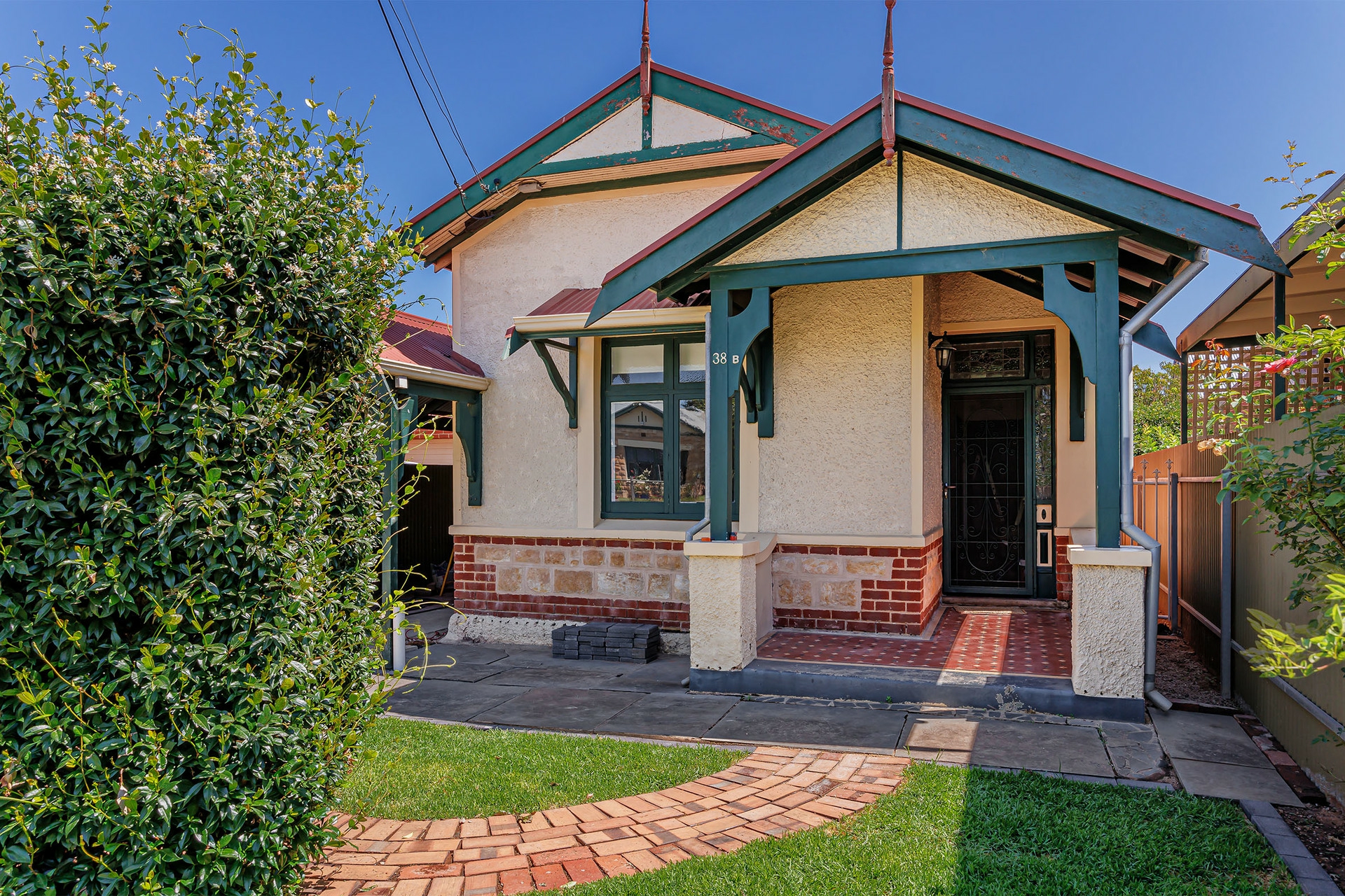 38B Tarragon Street, MILE END