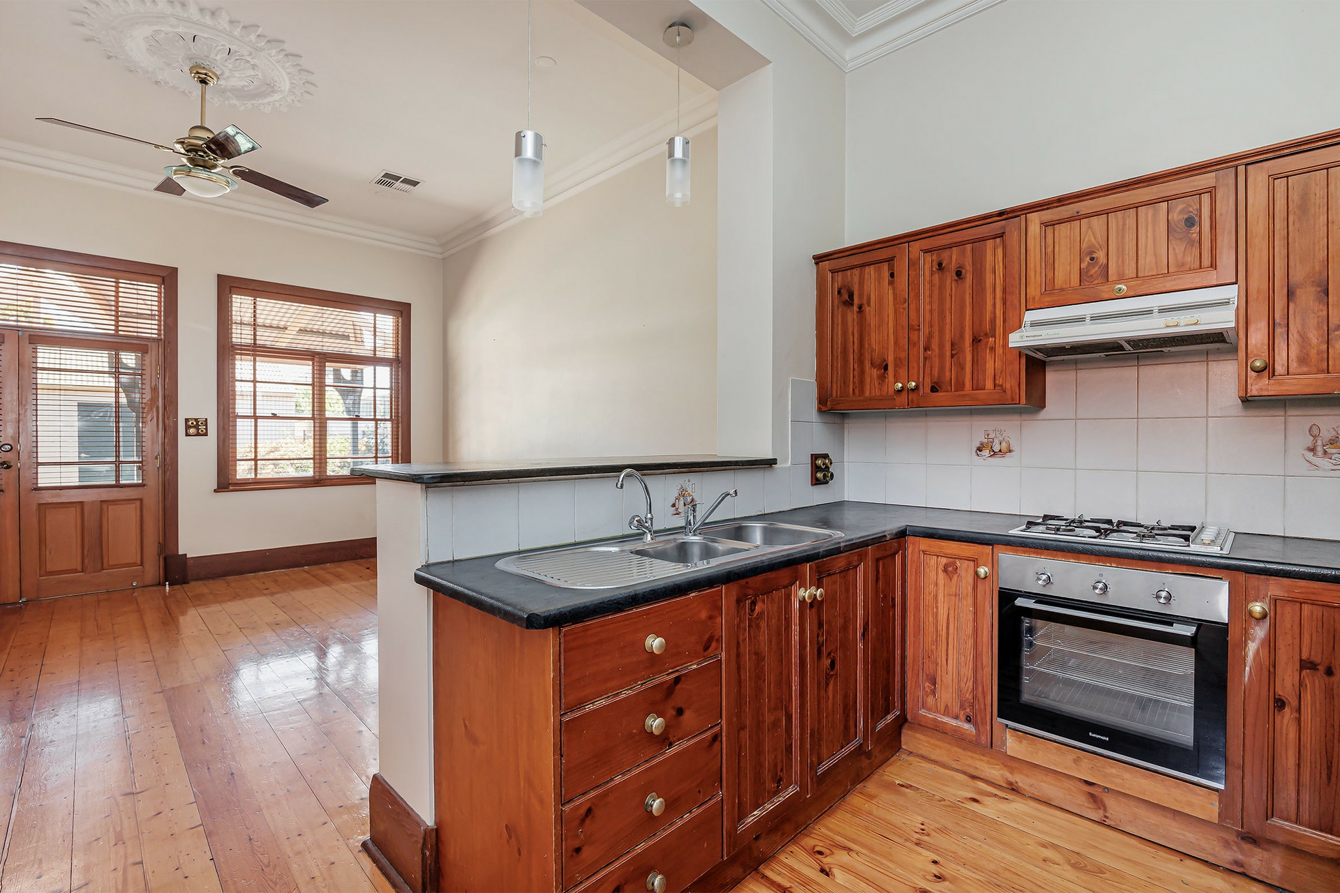38B Tarragon Street, MILE END