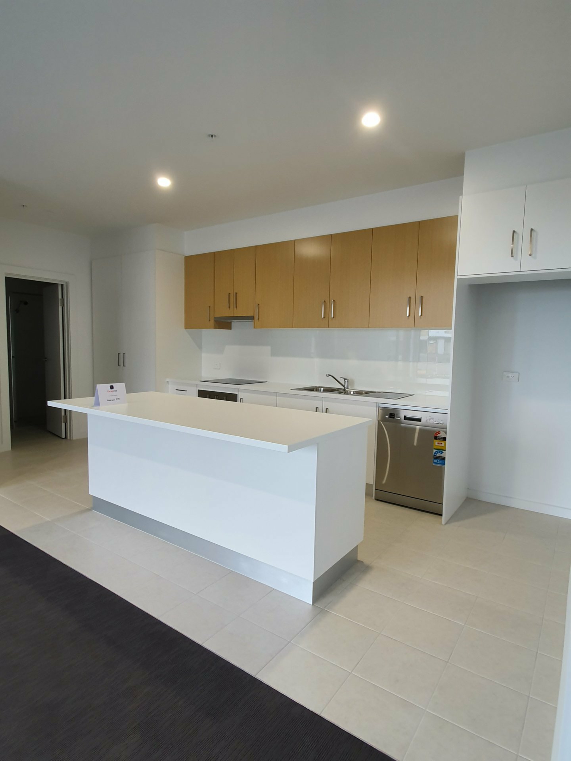 4/172 East Parkway, LIGHTSVIEW