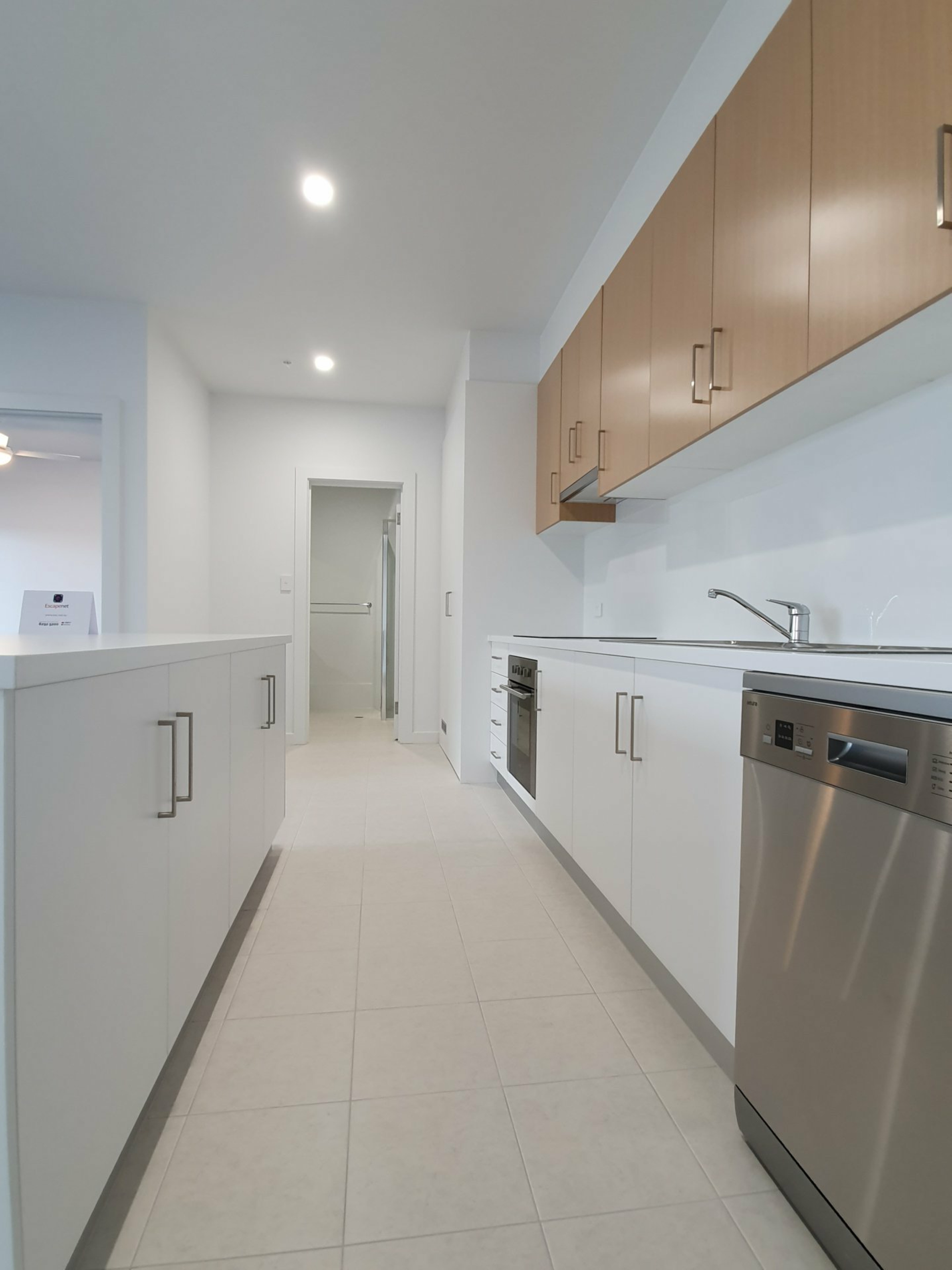 4/172 East Parkway, LIGHTSVIEW