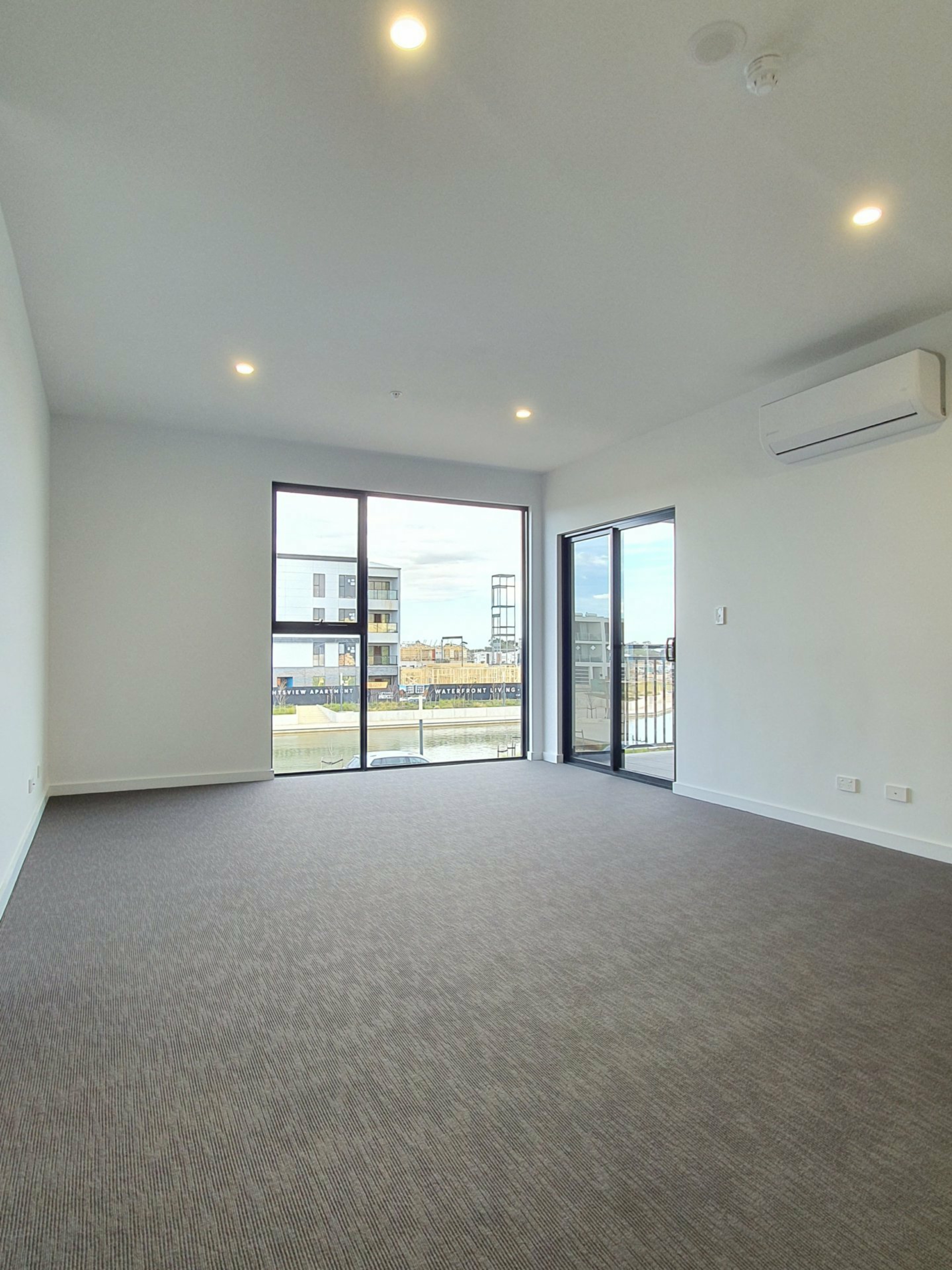4/172 East Parkway, LIGHTSVIEW