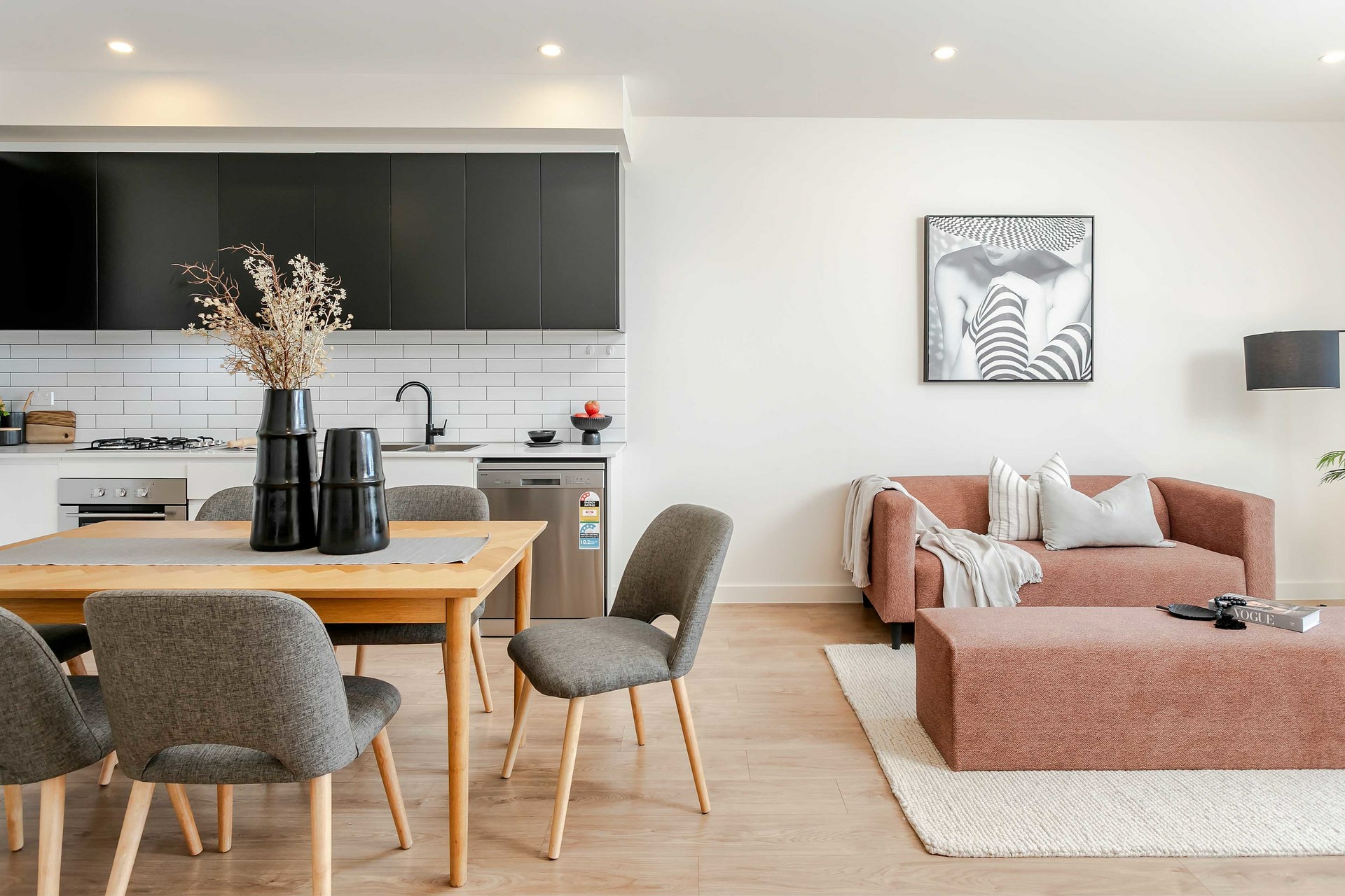 12/2 Rankine Road, TORRENSVILLE