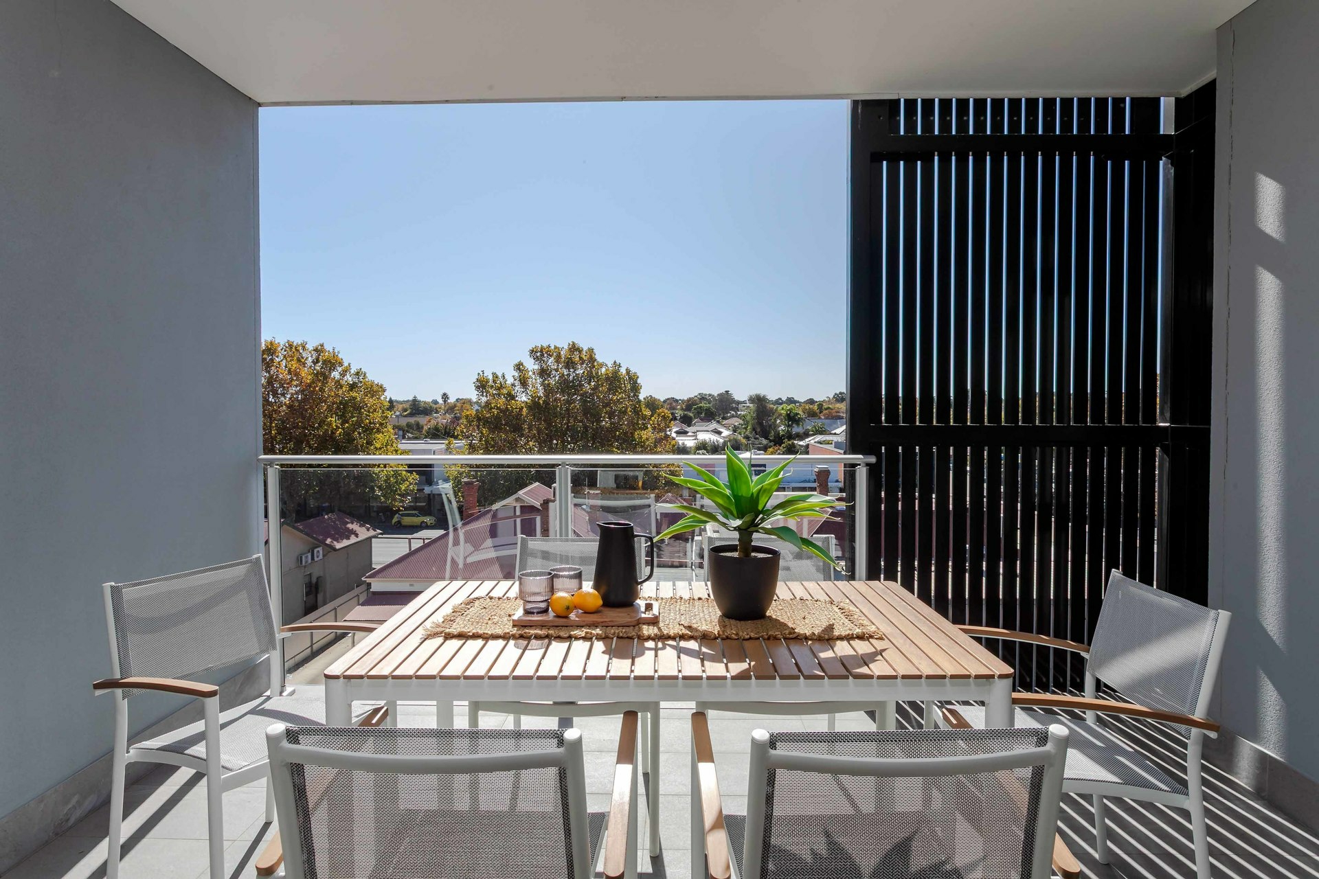 12/2 Rankine Road, TORRENSVILLE
