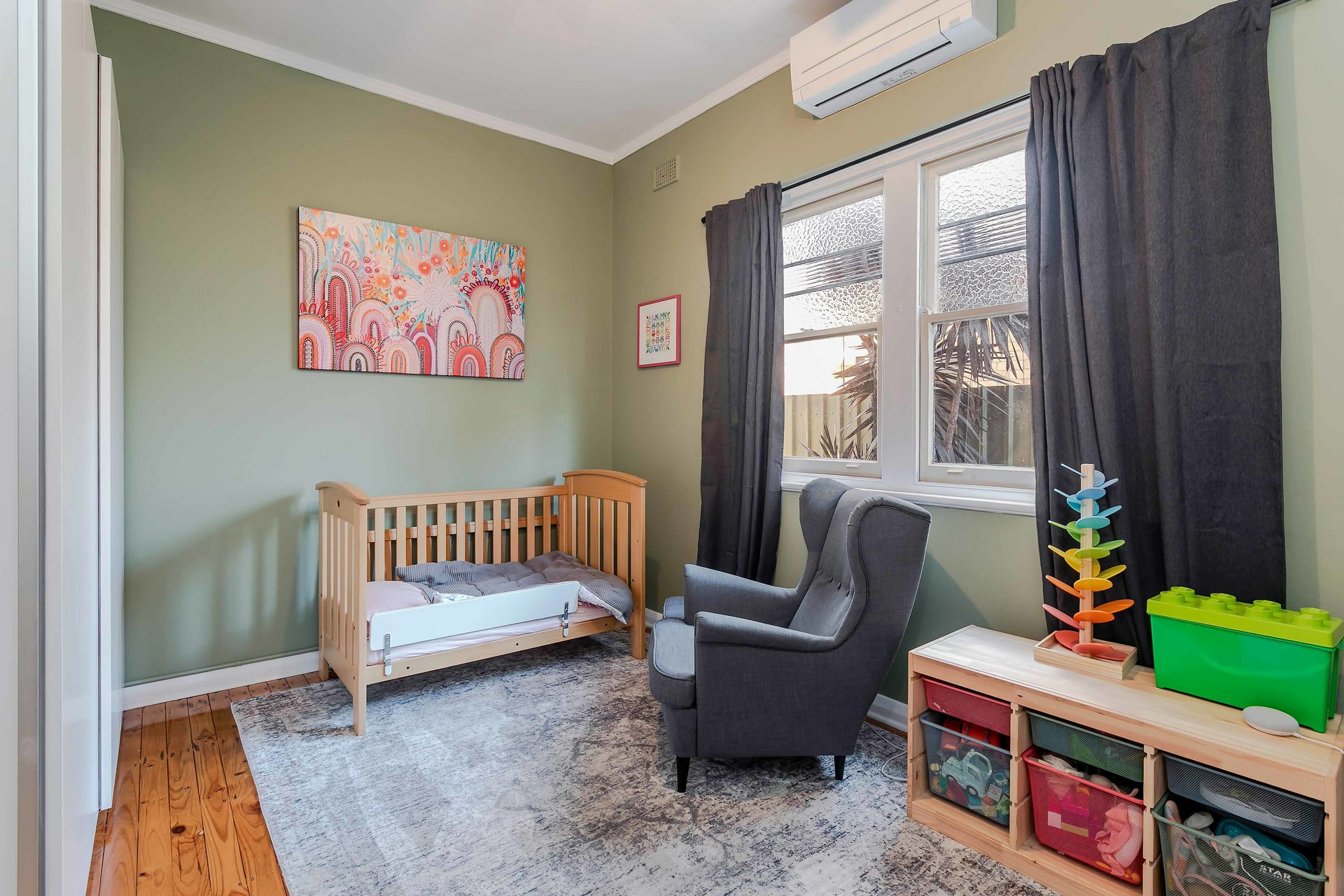 32 York Place, WOODVILLE NORTH