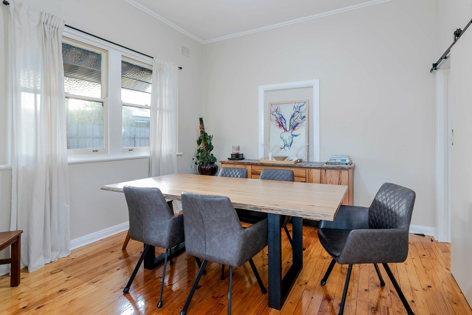 32 York Place, WOODVILLE NORTH