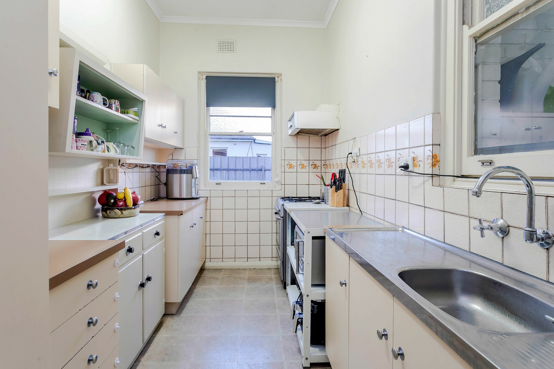 32 York Place, WOODVILLE NORTH