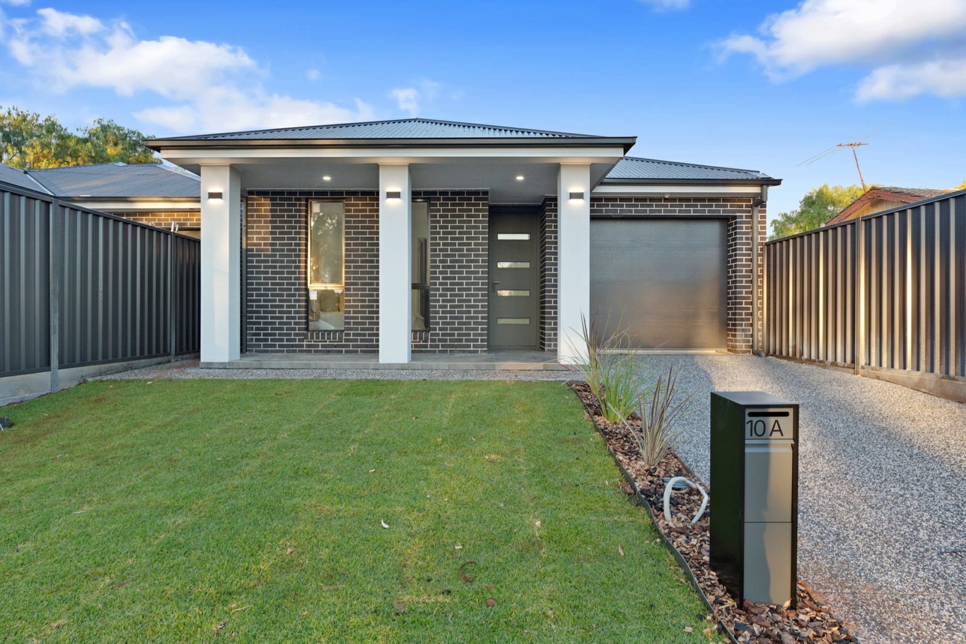 10A Dauntless Crescent, ELIZABETH DOWNS