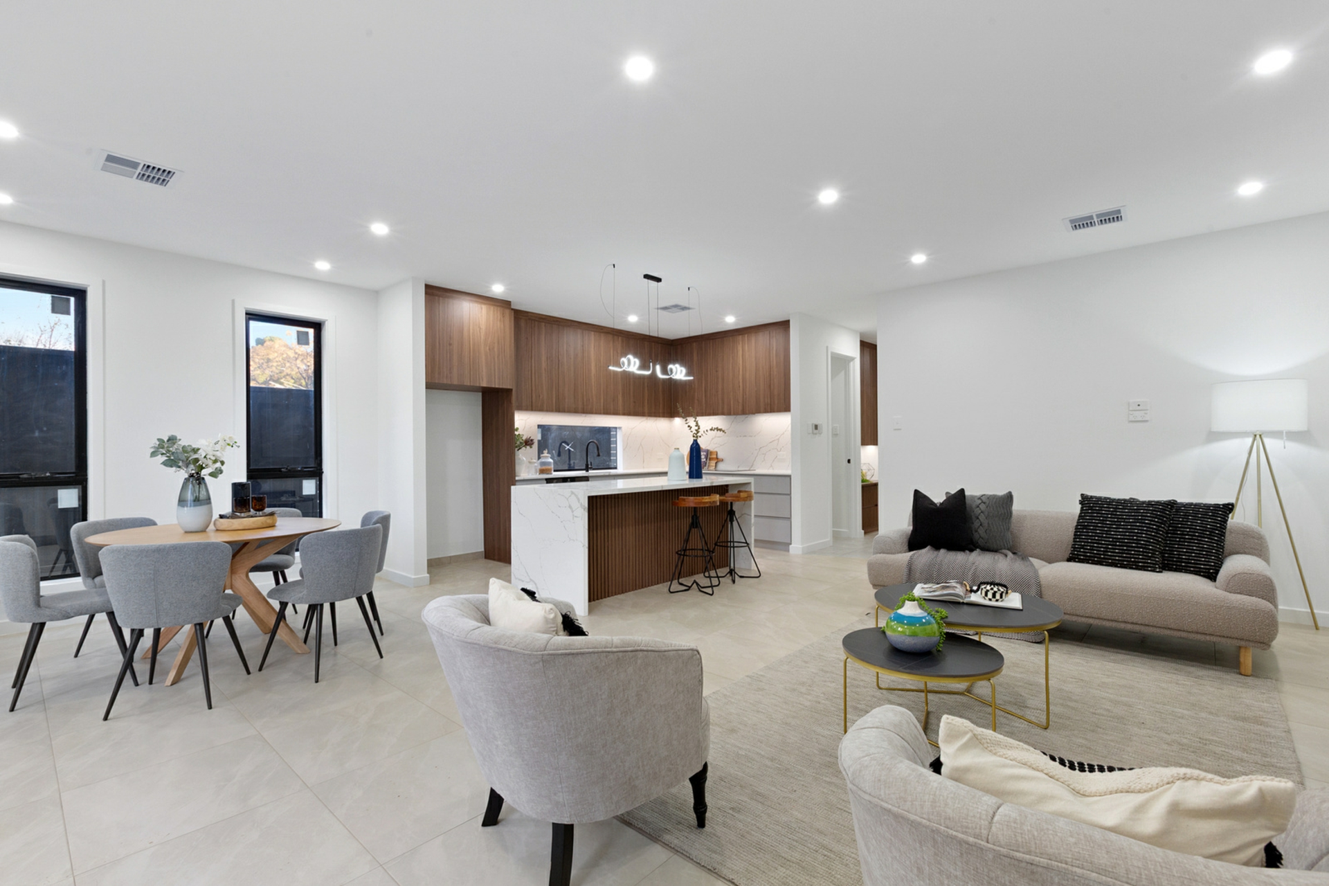 10A Dauntless Crescent, ELIZABETH DOWNS