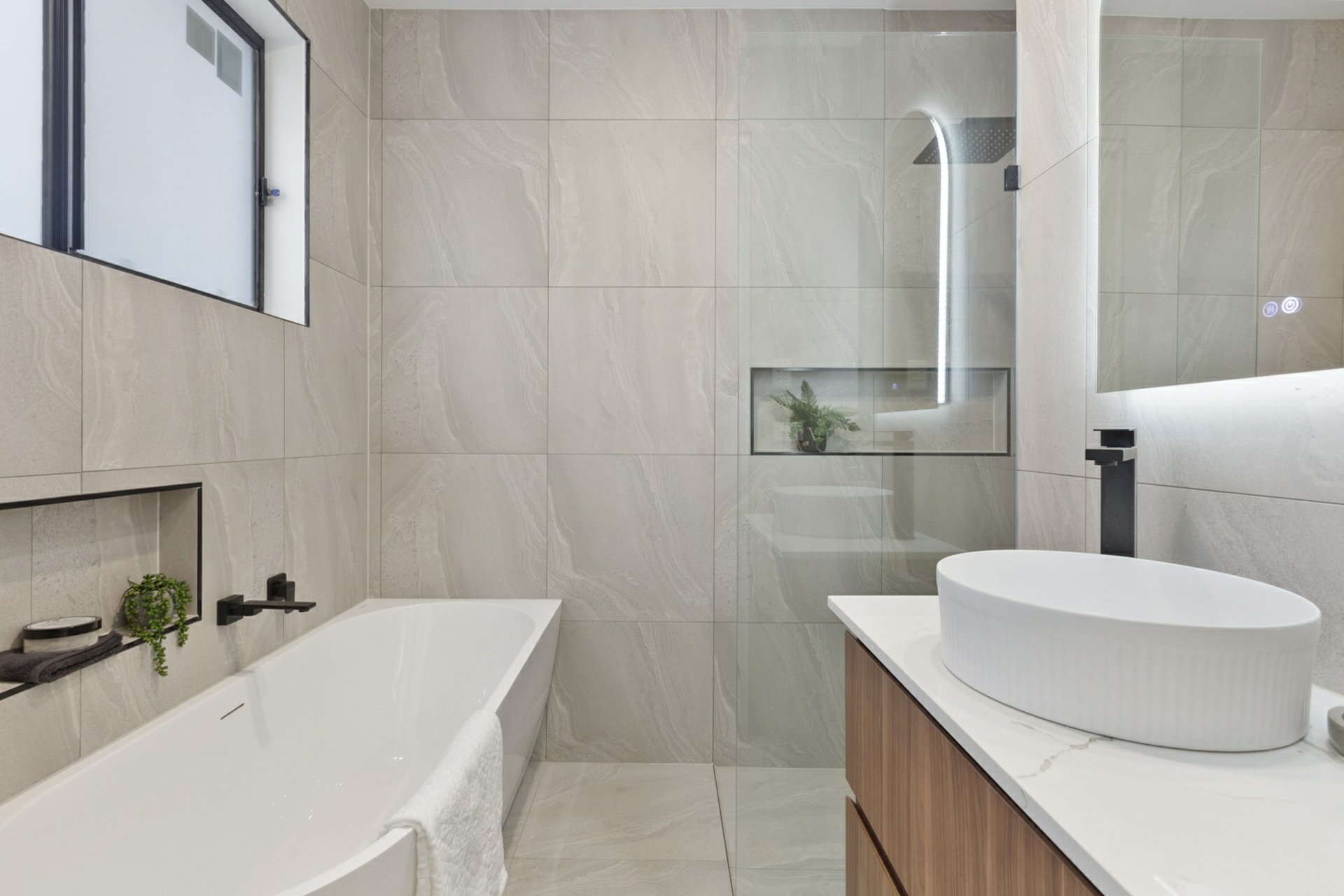 10A Dauntless Crescent, ELIZABETH DOWNS