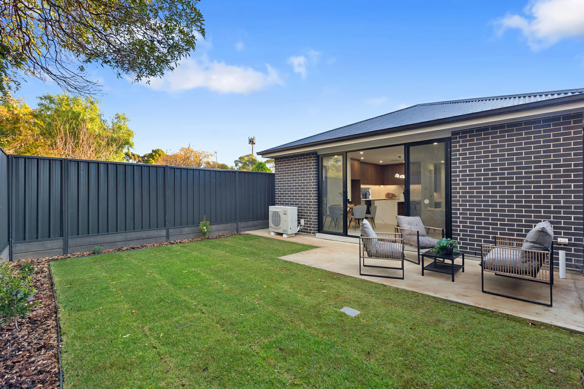 10A Dauntless Crescent, ELIZABETH DOWNS