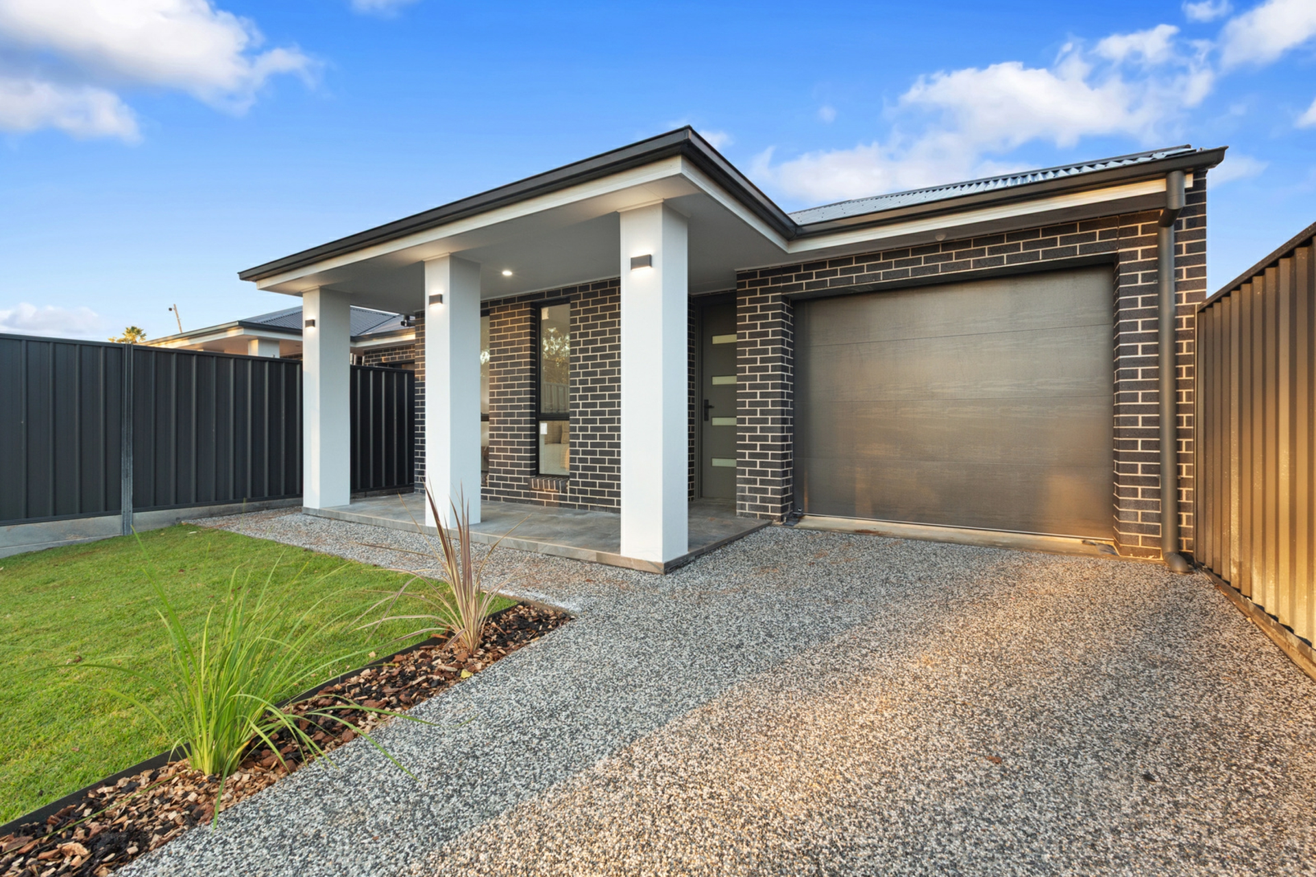 10A Dauntless Crescent, ELIZABETH DOWNS