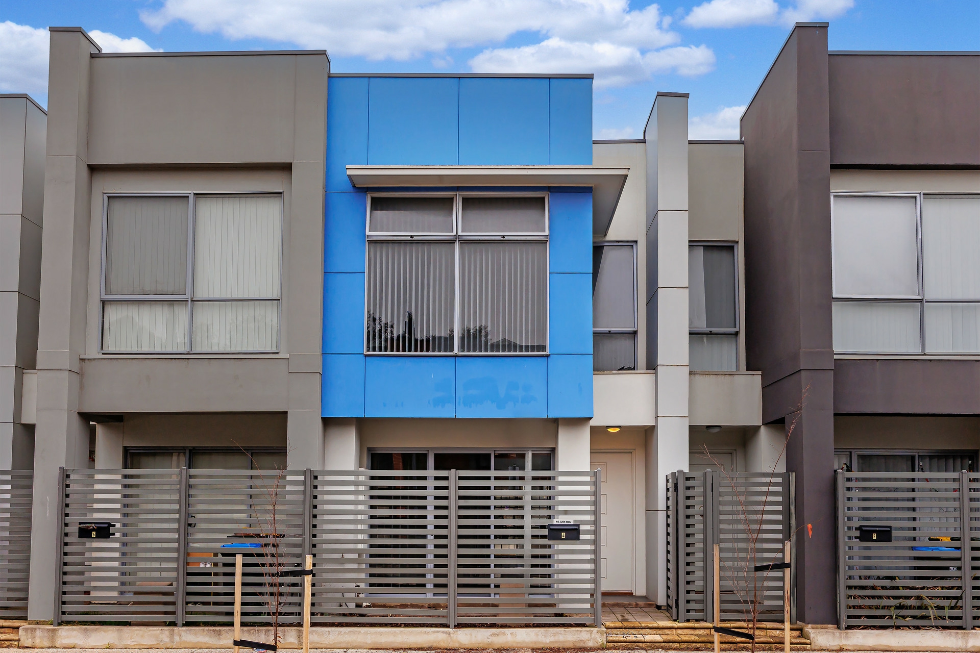 4 Grundy Road, LIGHTSVIEW