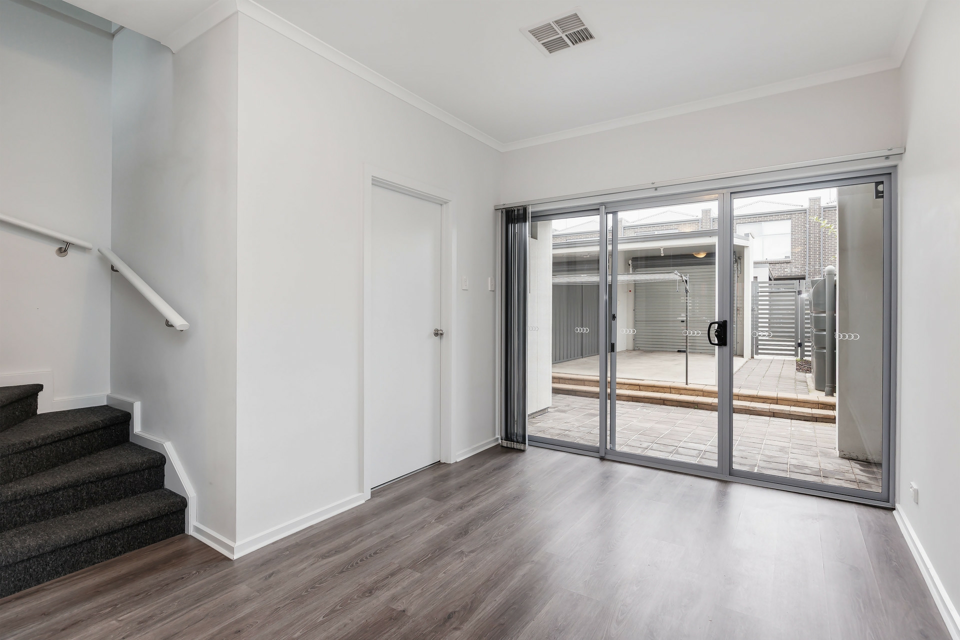 4 Grundy Road, LIGHTSVIEW
