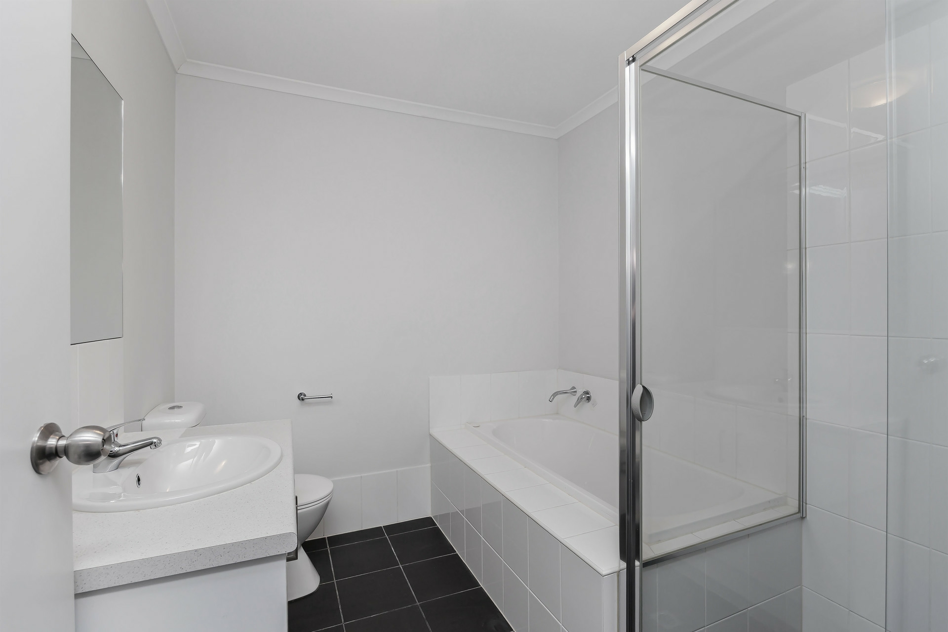 4 Grundy Road, LIGHTSVIEW