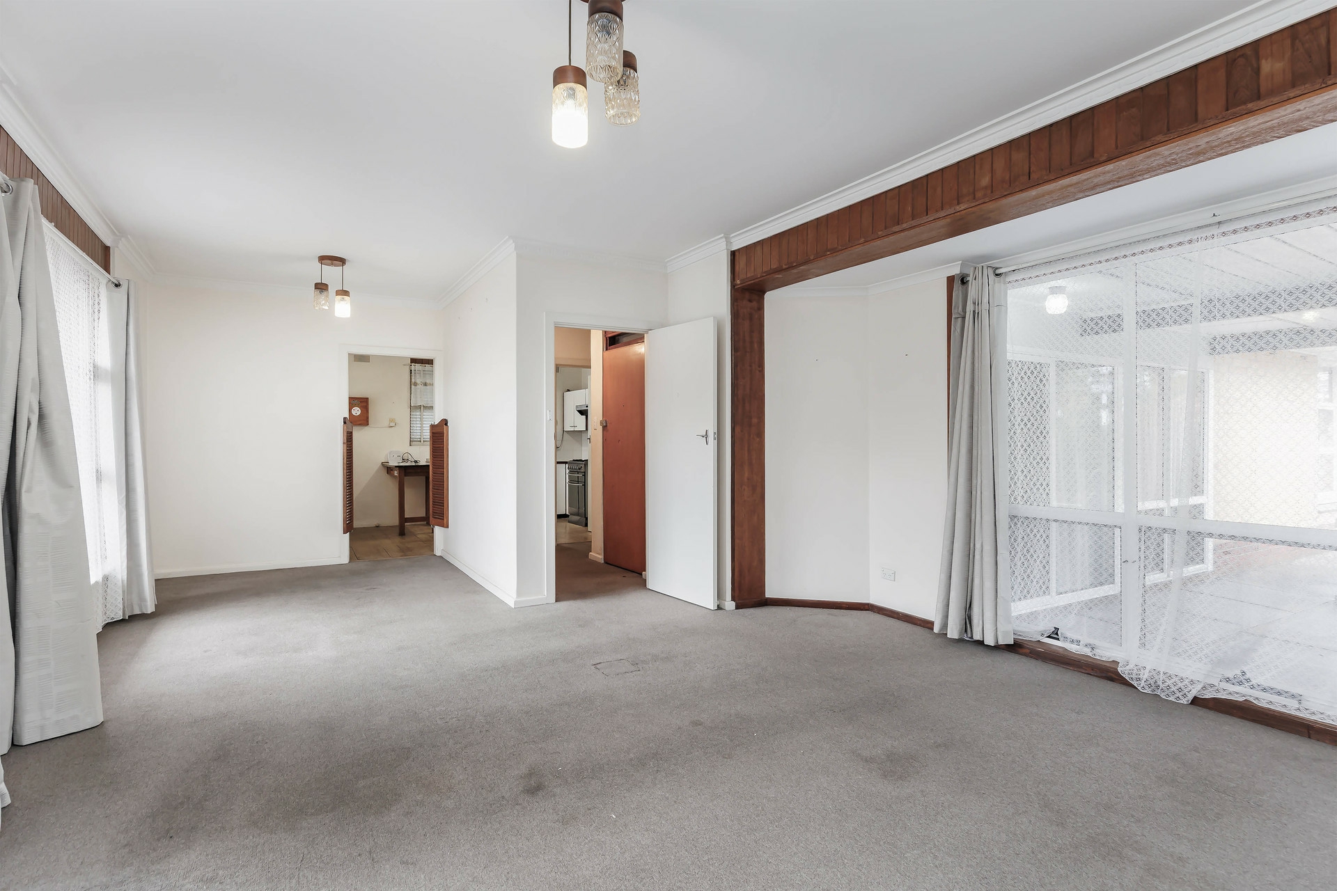 Res 15 Belmore Terrace, WOODVILLE