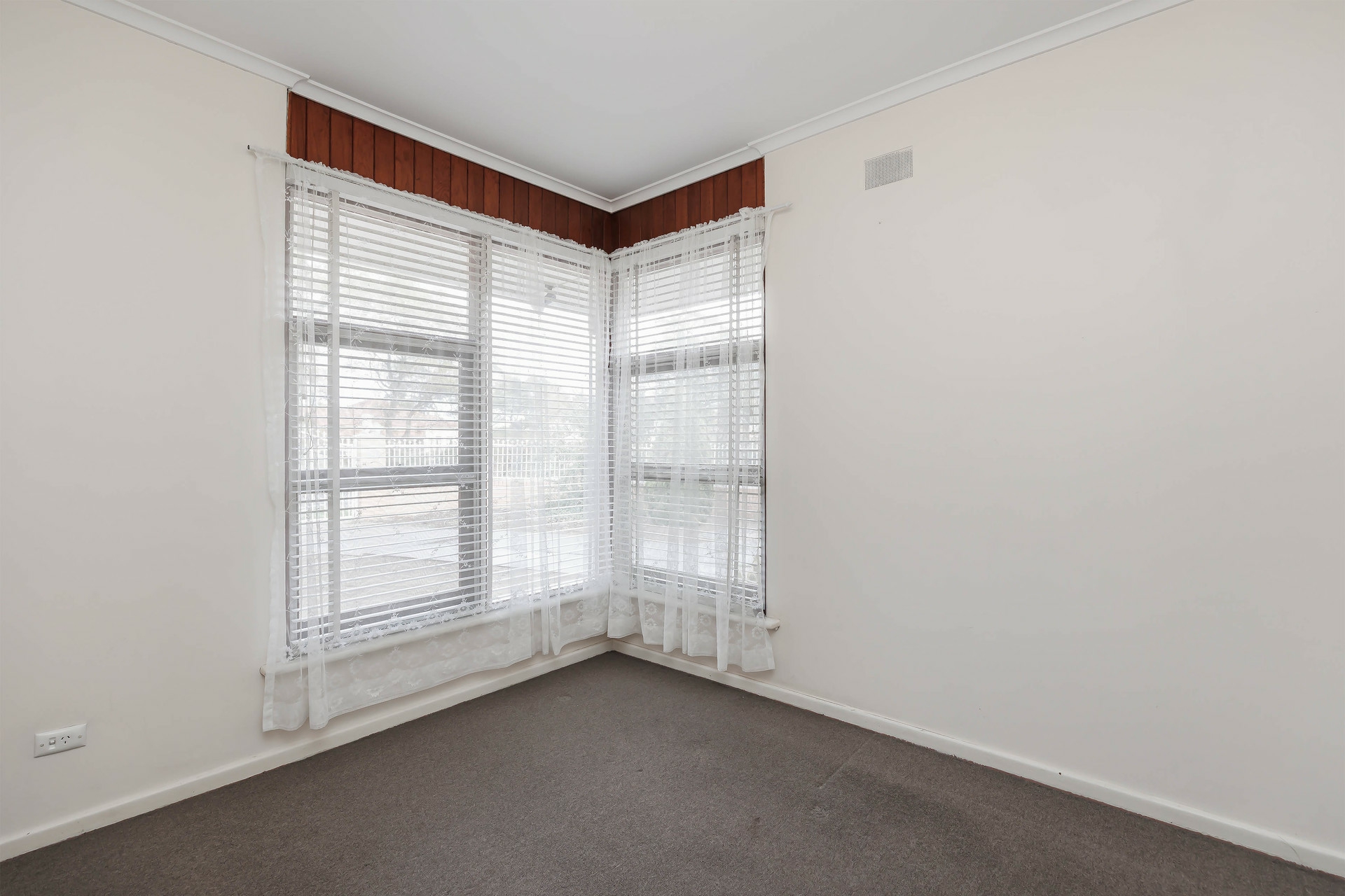 Res 15 Belmore Terrace, WOODVILLE