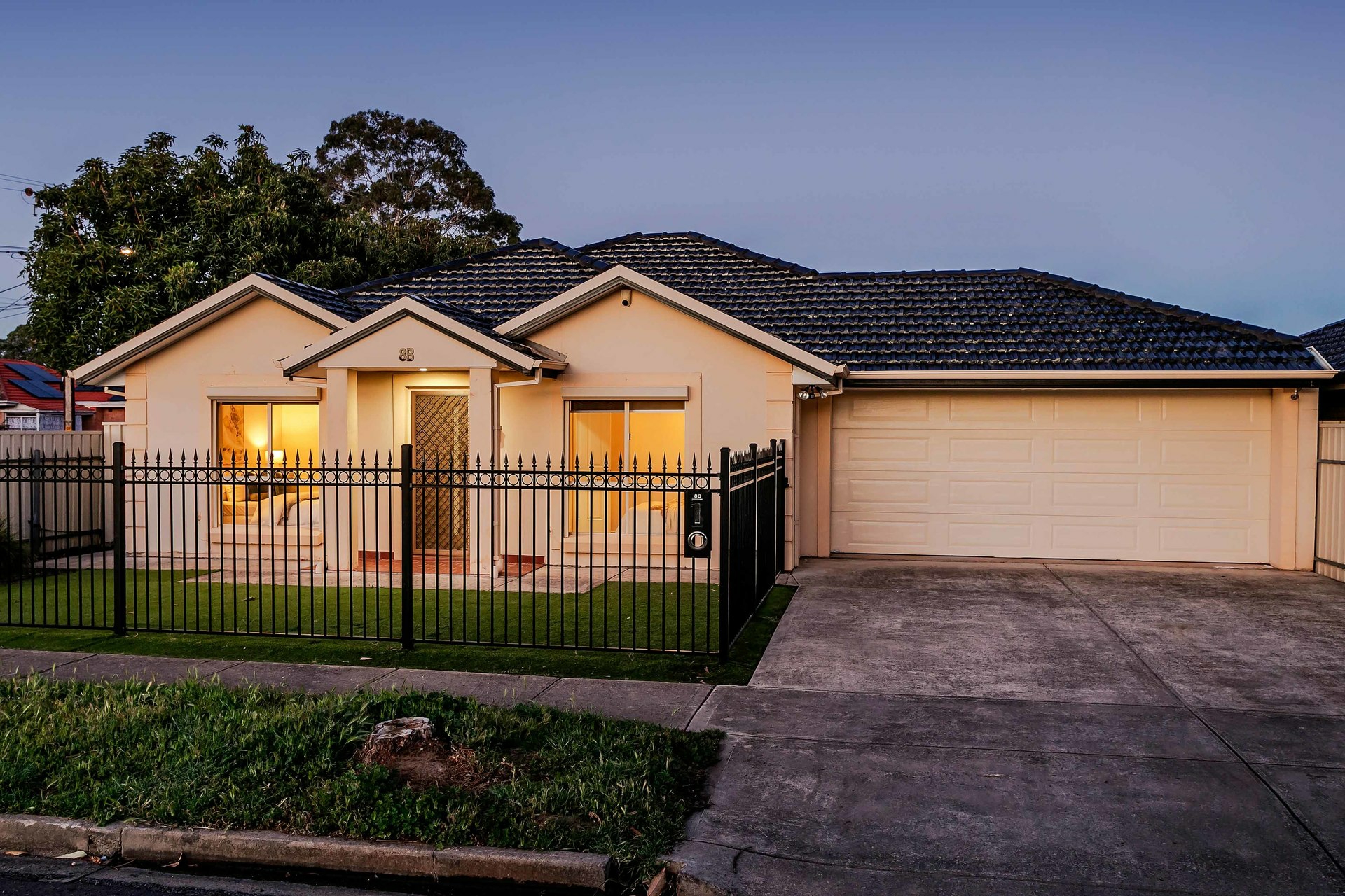 8B Bolingbroke Avenue, Devon Park