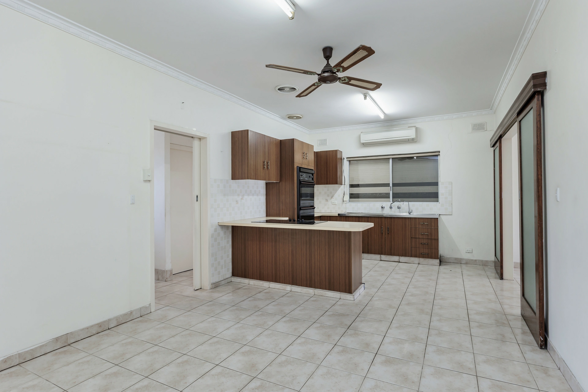 23 Hammond Road Findon SA - Property Details - LJ Hooker