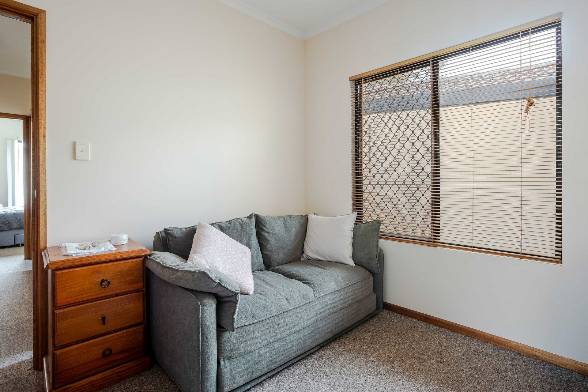 2/2 Mildura Court — photo 8 of 11