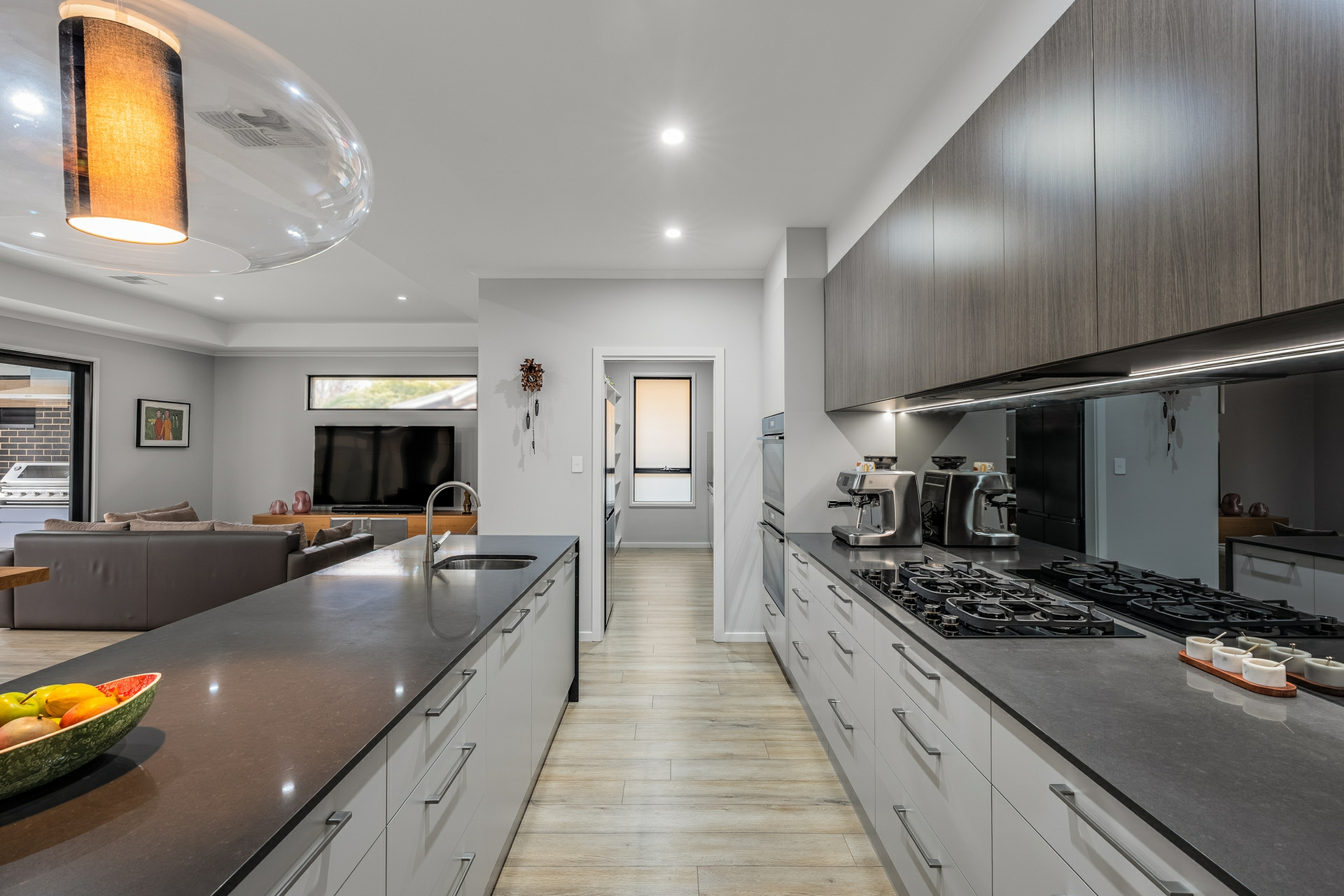 8 Burton Street — photo 17 of 24