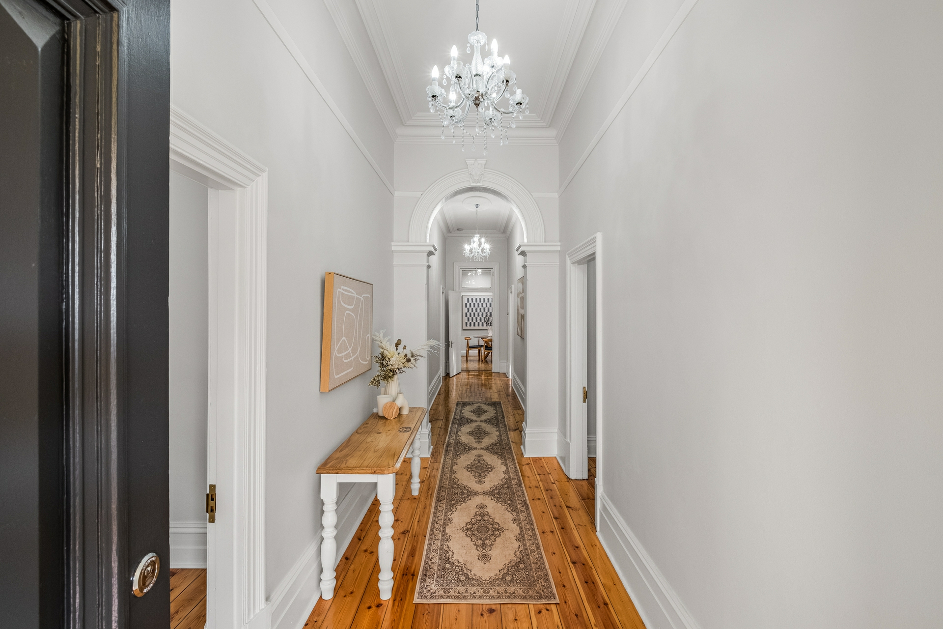 43 Hughes Street — photo 5 of 18