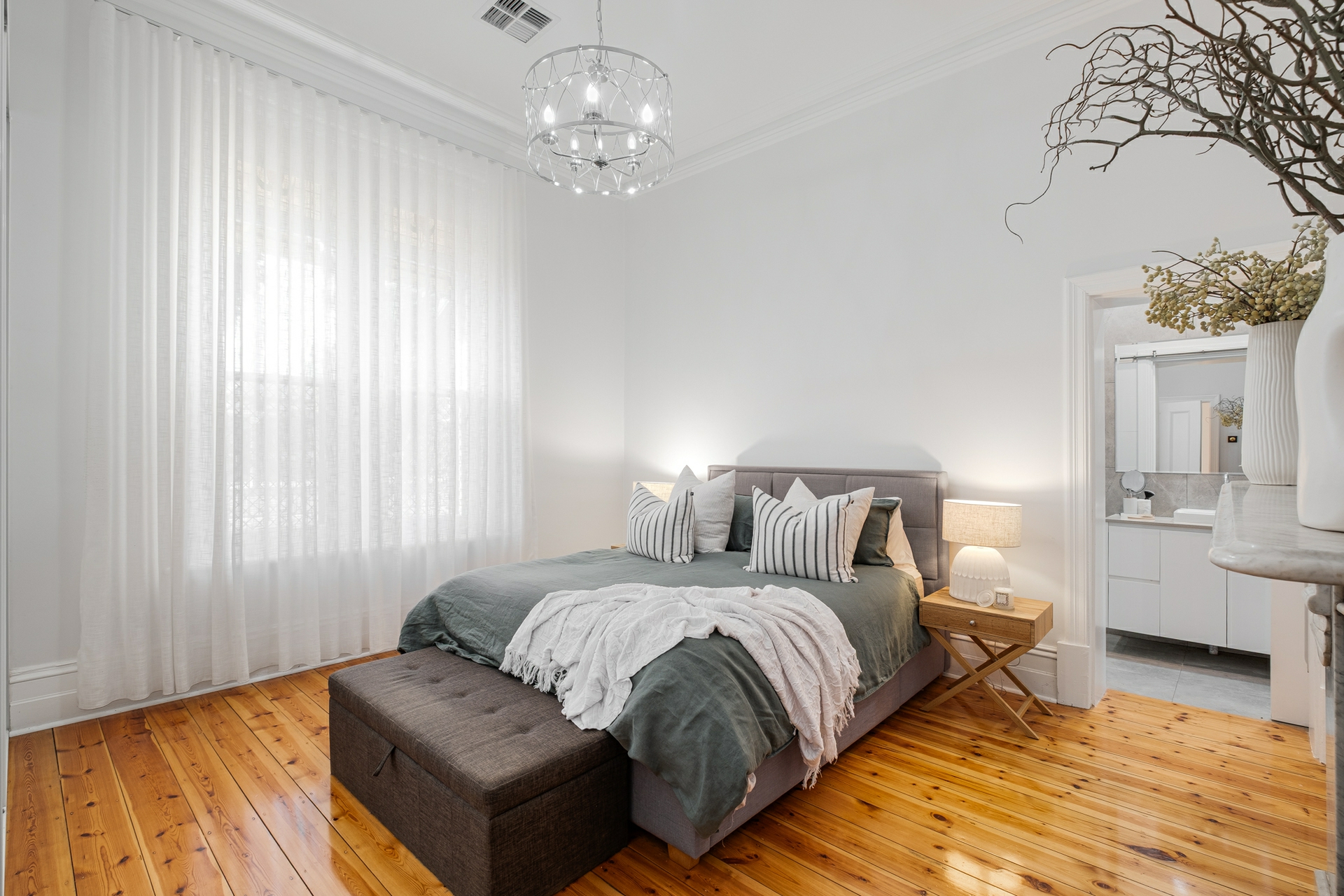 43 Hughes Street — photo 6 of 18