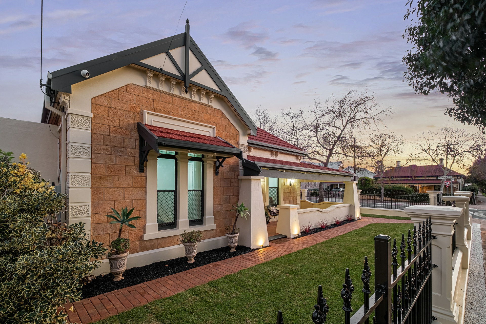 43 Hughes Street — photo 18 of 18