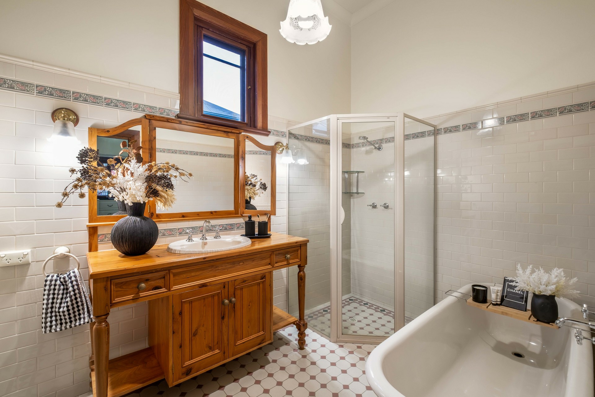 10 Chapman Street — photo 10 of 20