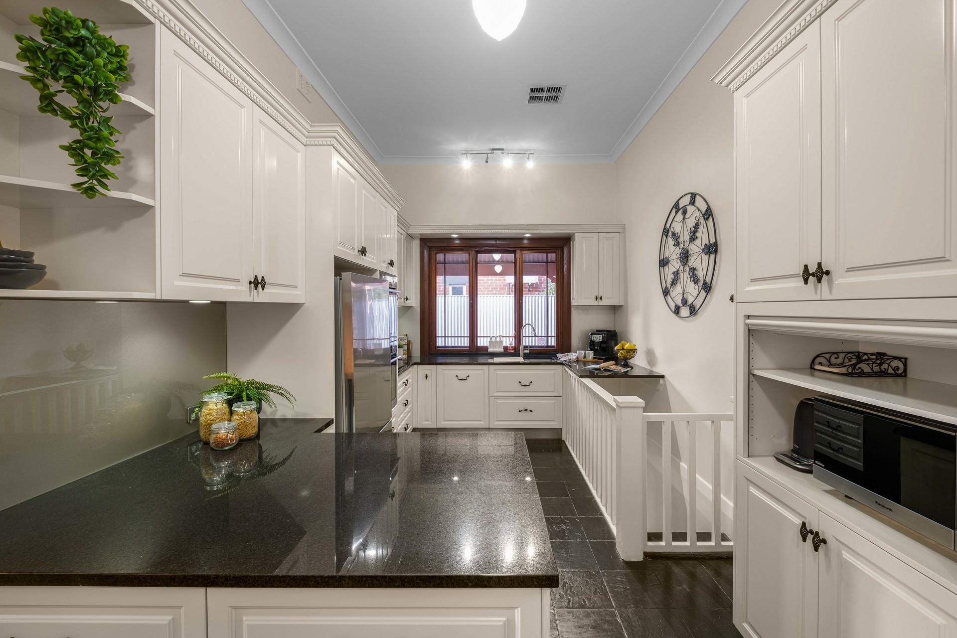 10 Chapman Street — photo 12 of 20