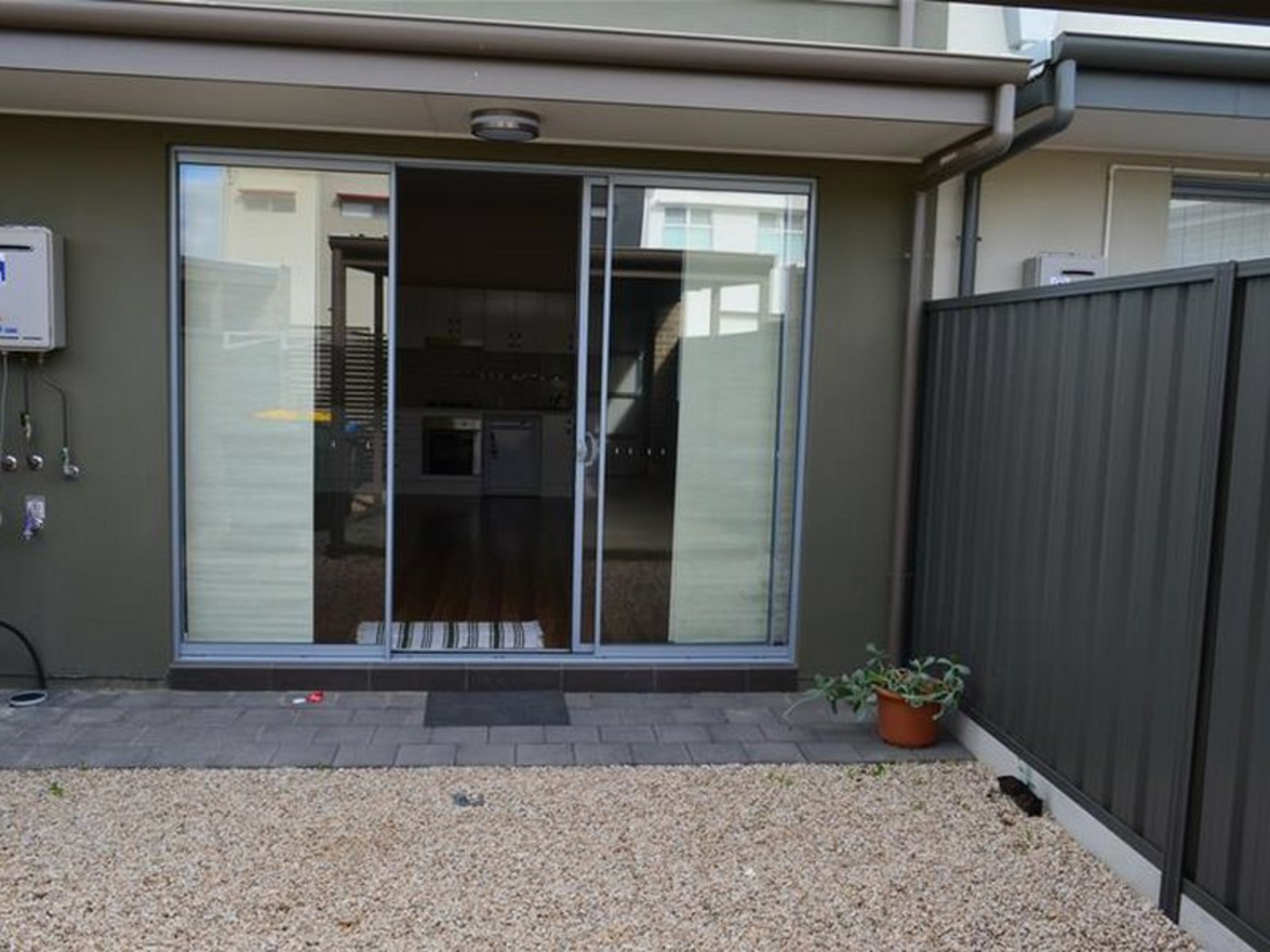 16 Jeffcott Avenue — photo 9 of 10